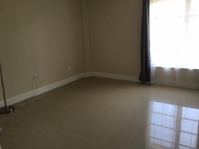 MANORS OF INVERRARY I-2 - Residential Lease