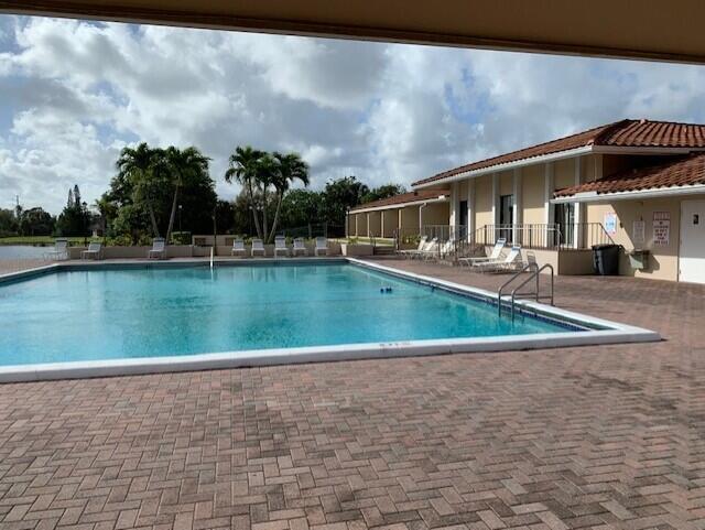 MANORS OF INVERRARY I-2 - Residential Lease