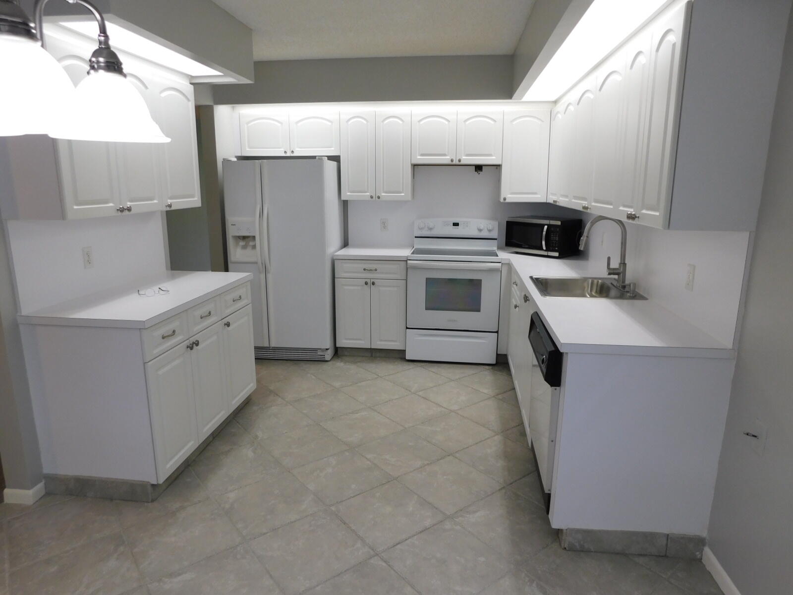 BUCKINGHAM AT CENTURY VILLAGE - Residential Lease