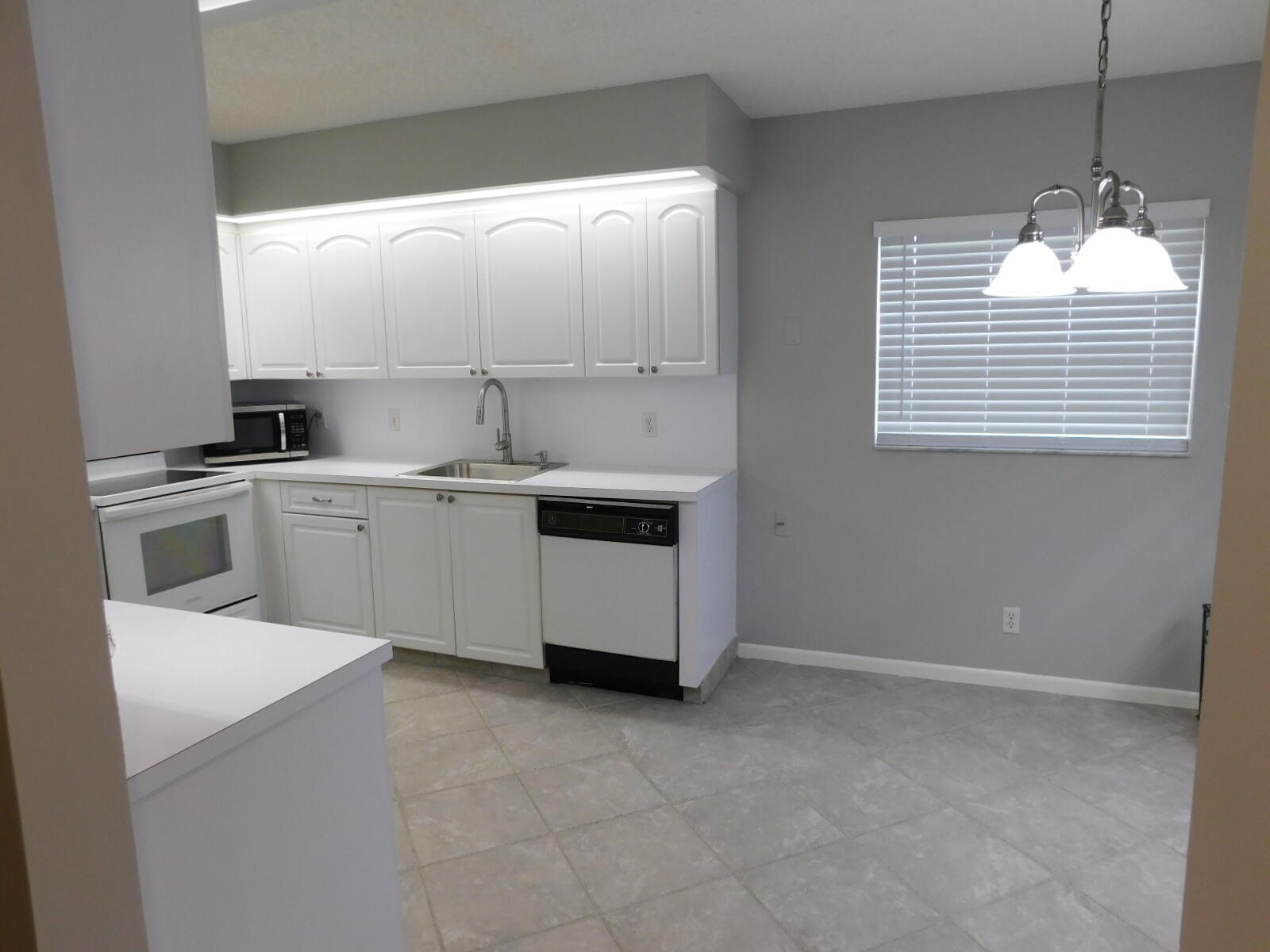 BUCKINGHAM AT CENTURY VILLAGE - Residential Lease