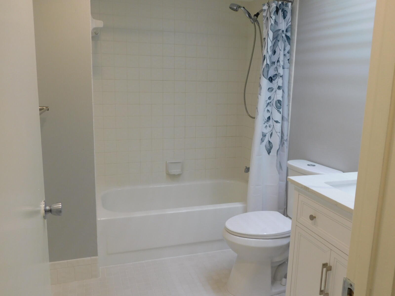 BUCKINGHAM AT CENTURY VILLAGE - Residential Lease