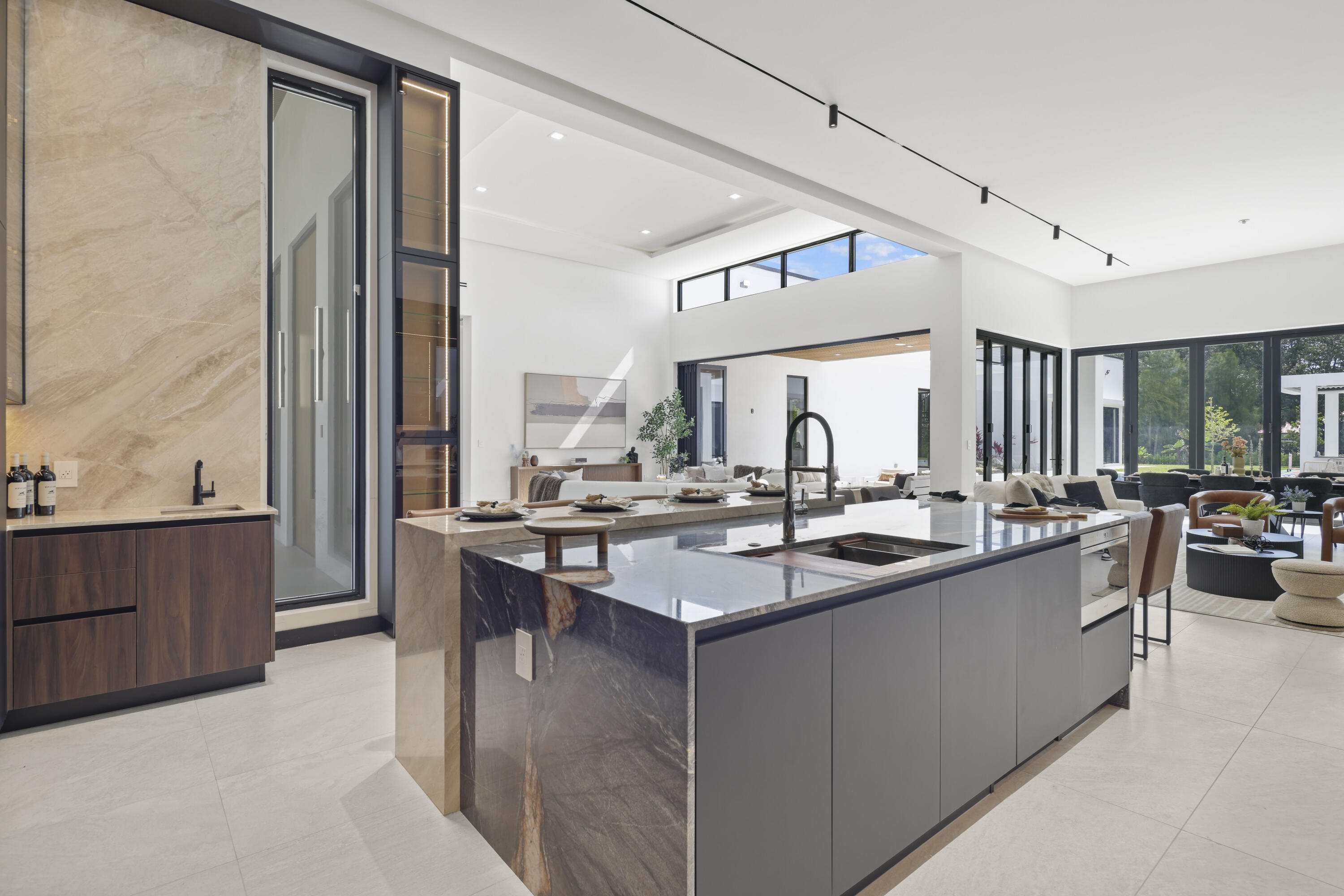 PINE TREE ESTATES - Residential Lease