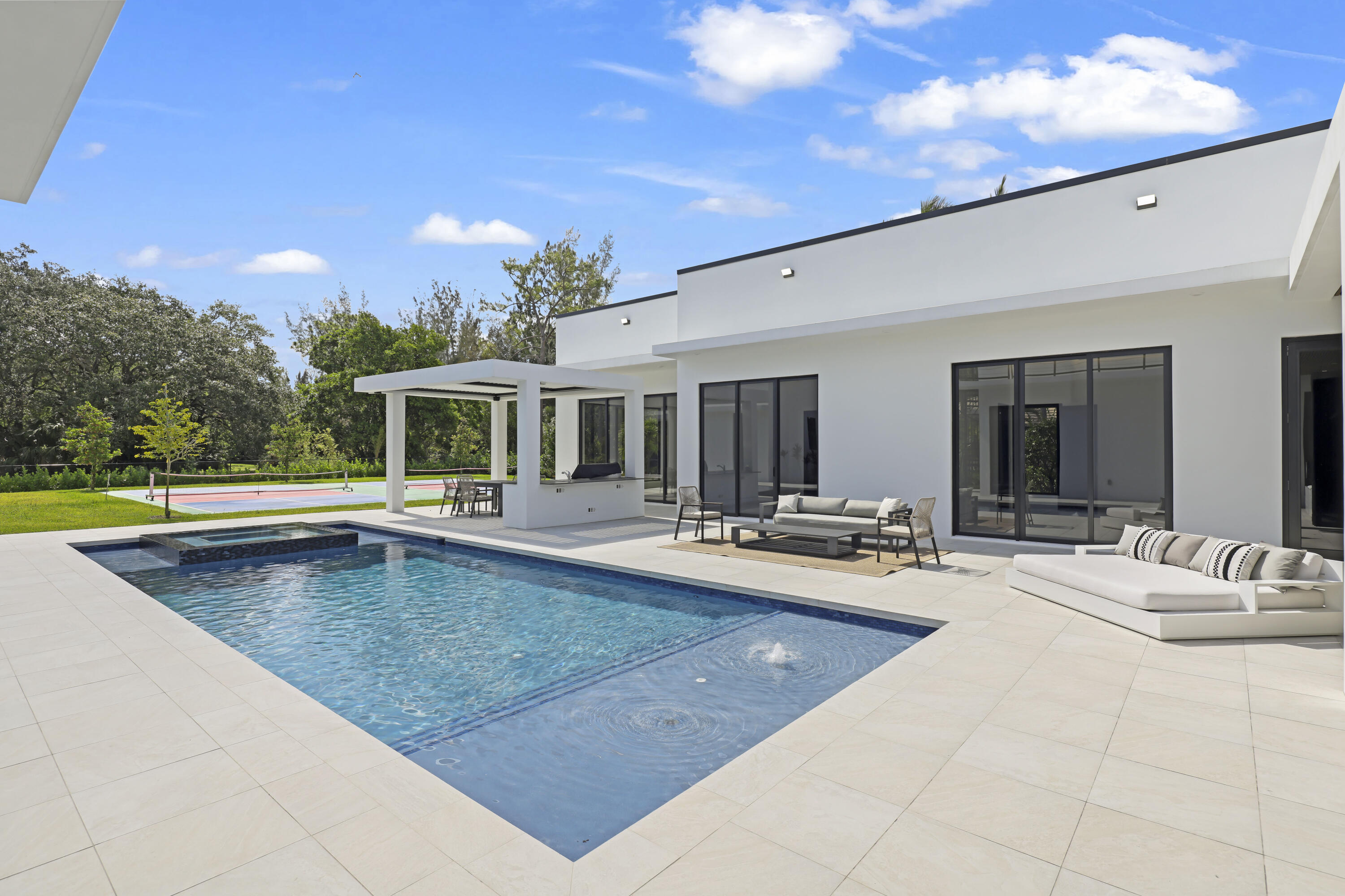 PINE TREE ESTATES - Residential Lease