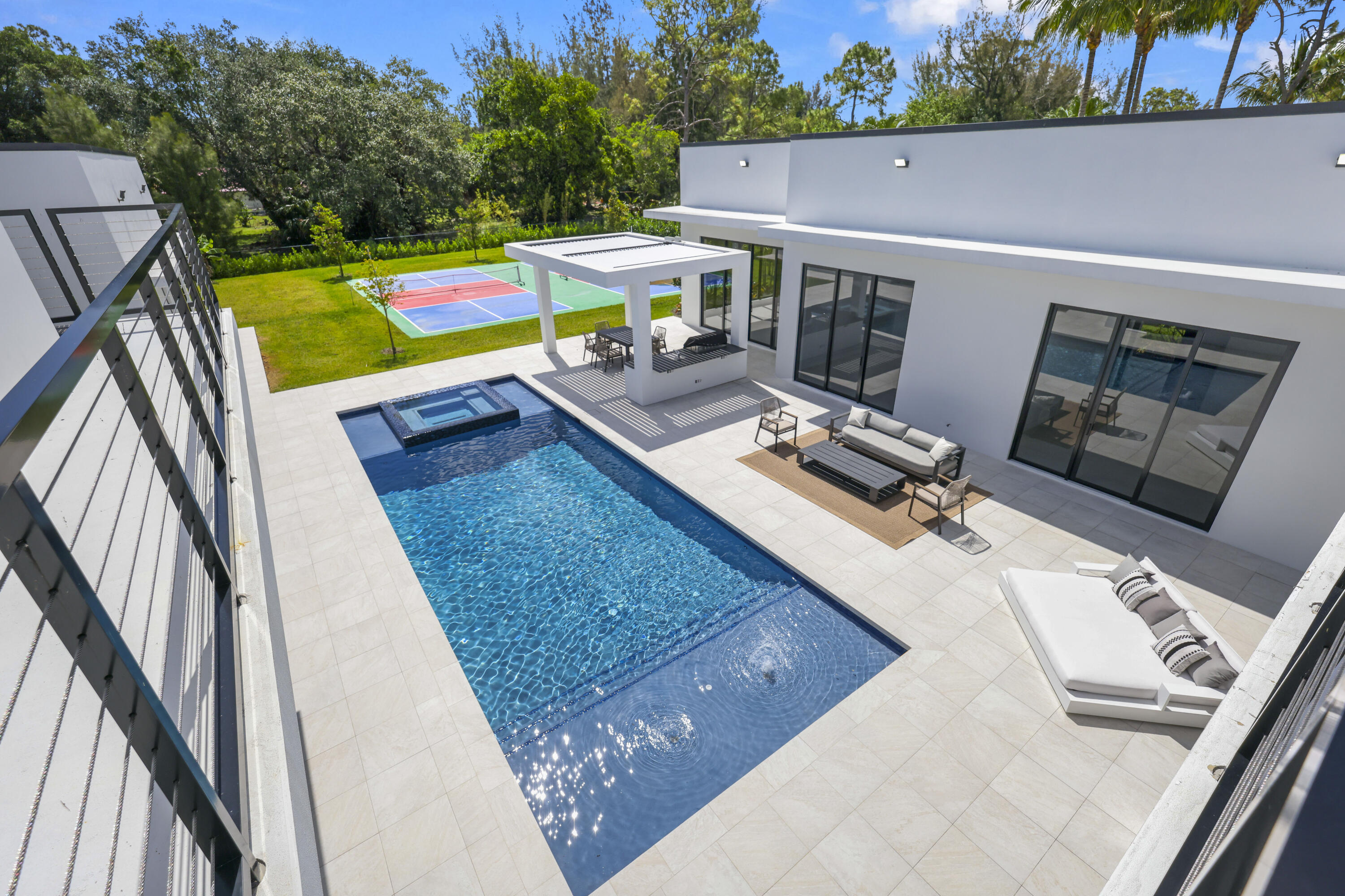 PINE TREE ESTATES - Residential Lease