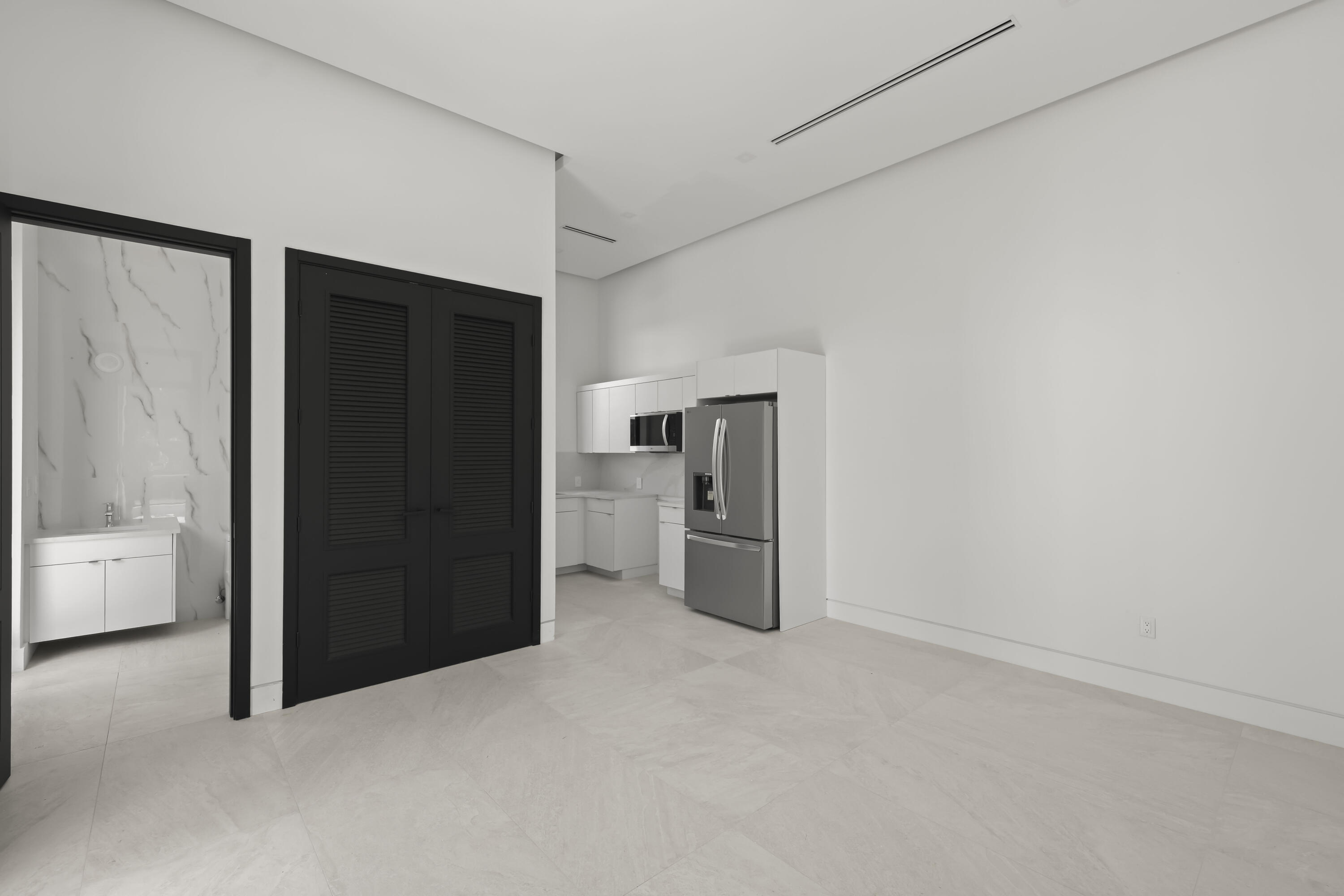 PINE TREE ESTATES - Residential Lease