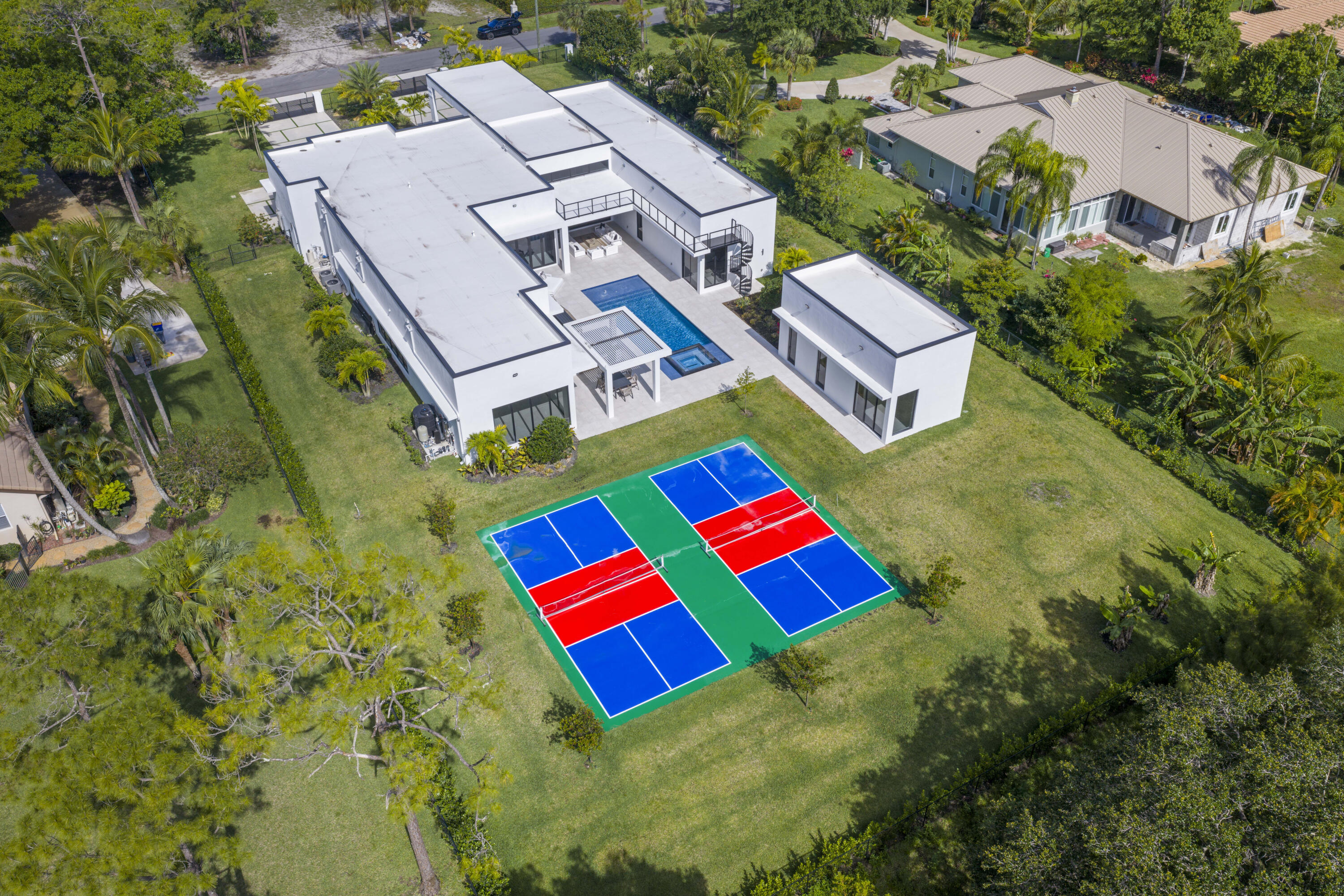 PINE TREE ESTATES - Residential Lease