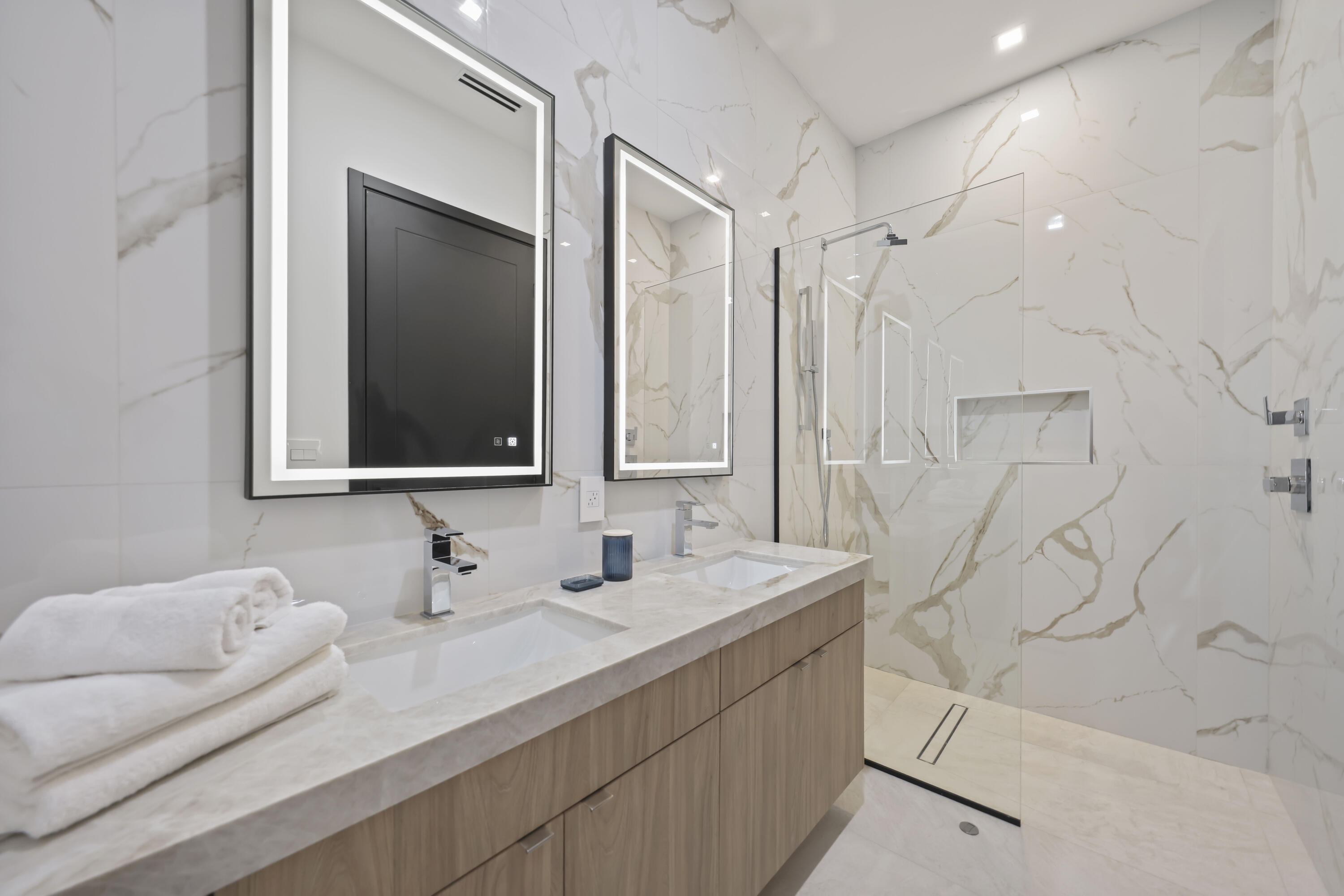 PINE TREE ESTATES - Residential Lease
