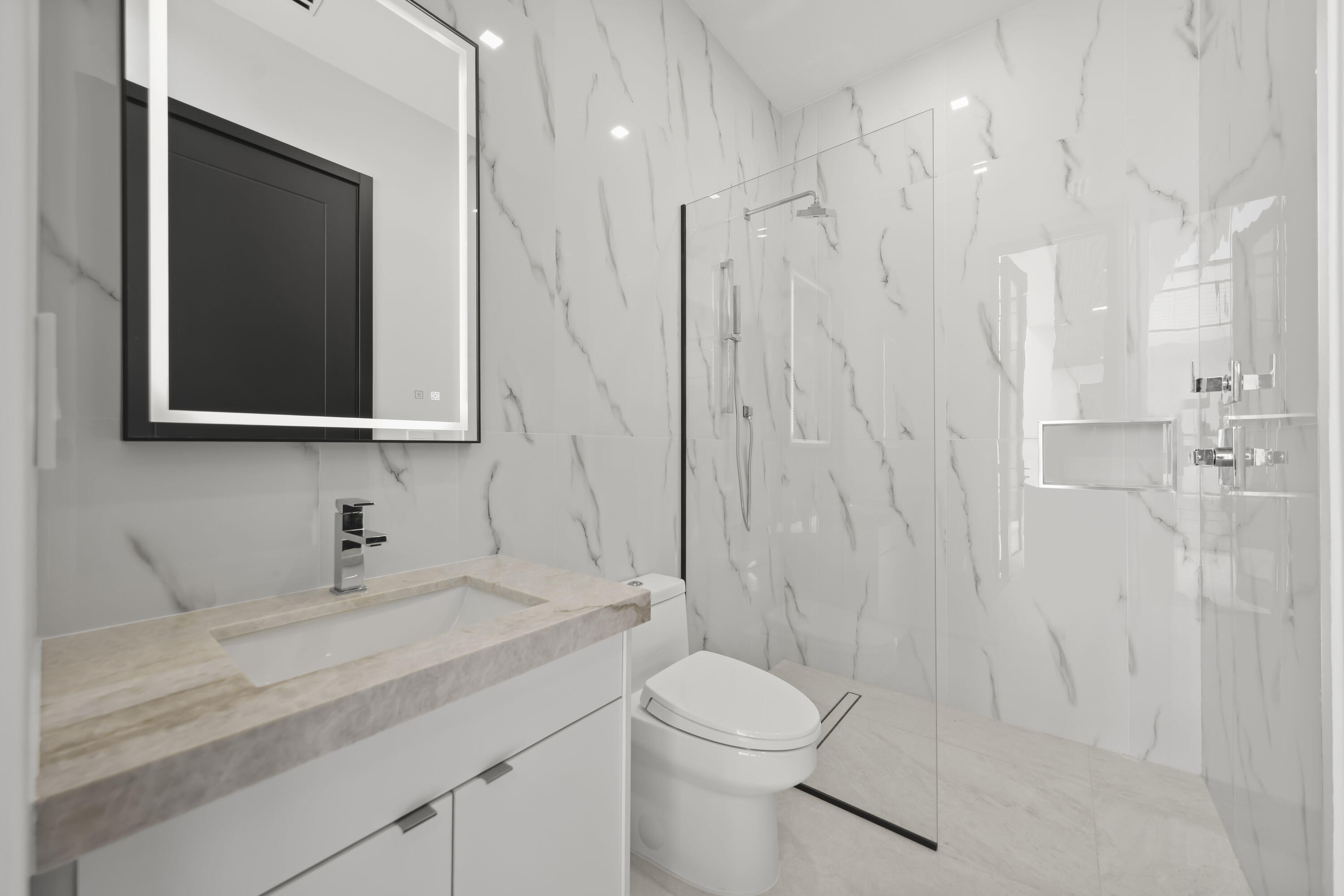 PINE TREE ESTATES - Residential Lease