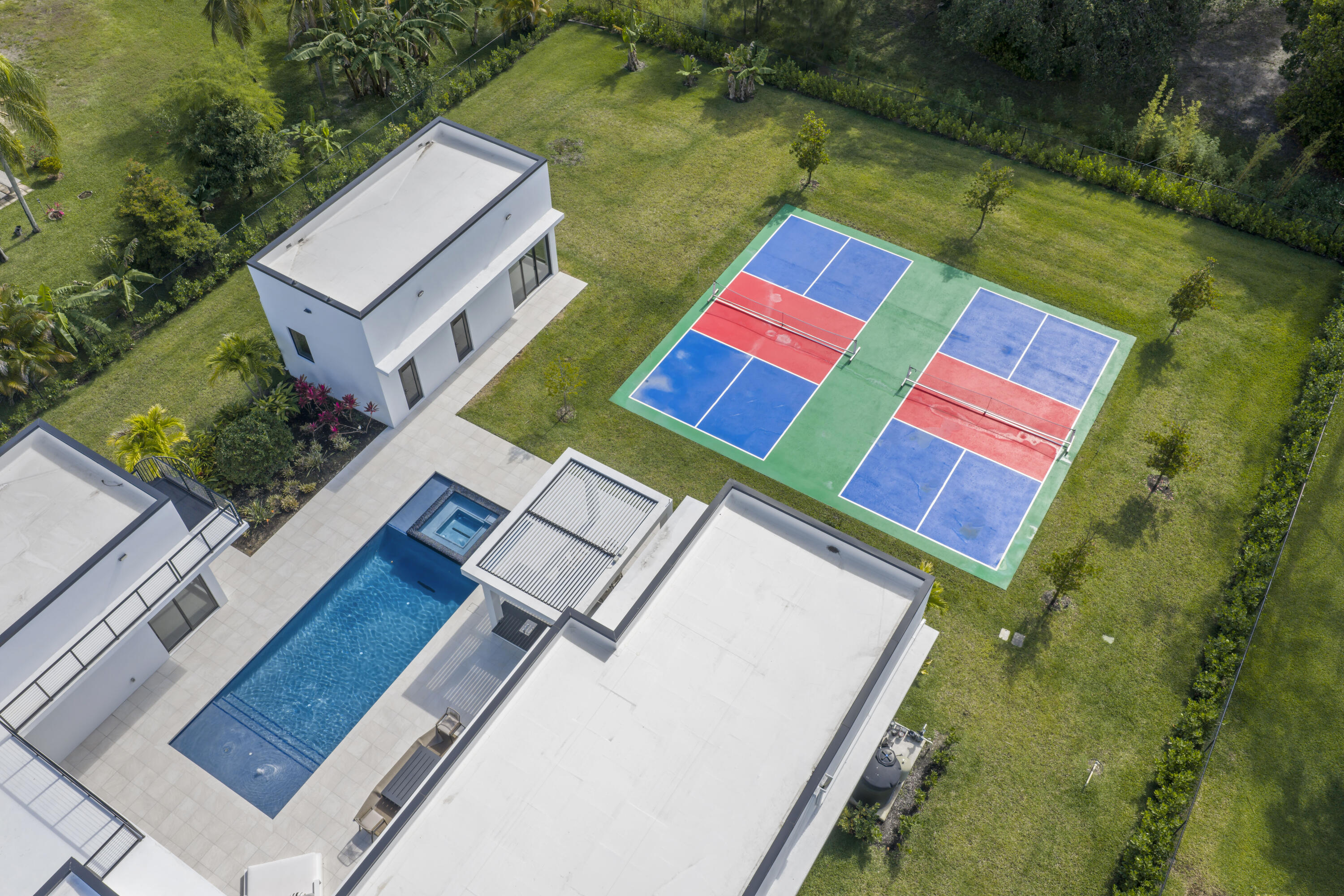 PINE TREE ESTATES - Residential Lease