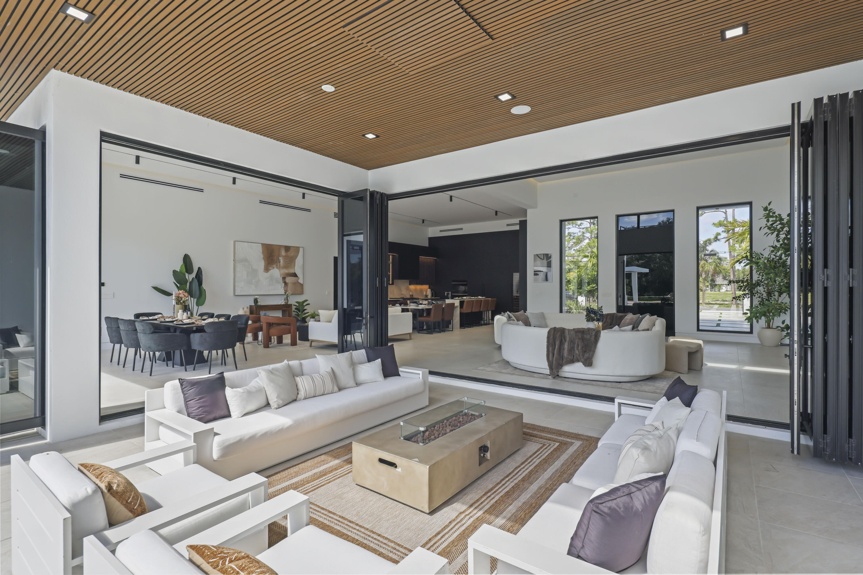 PINE TREE ESTATES - Residential Lease