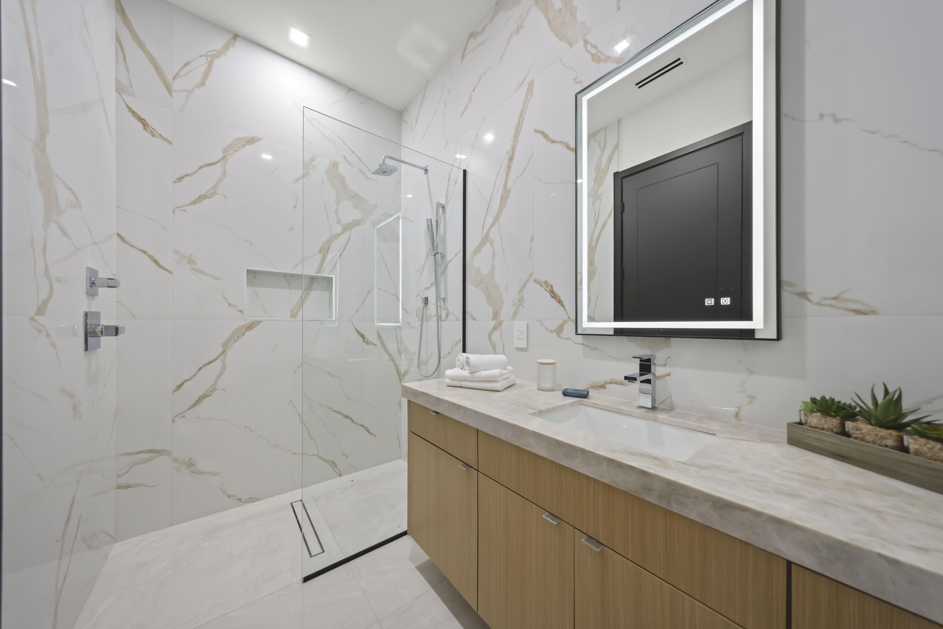 PINE TREE ESTATES - Residential Lease