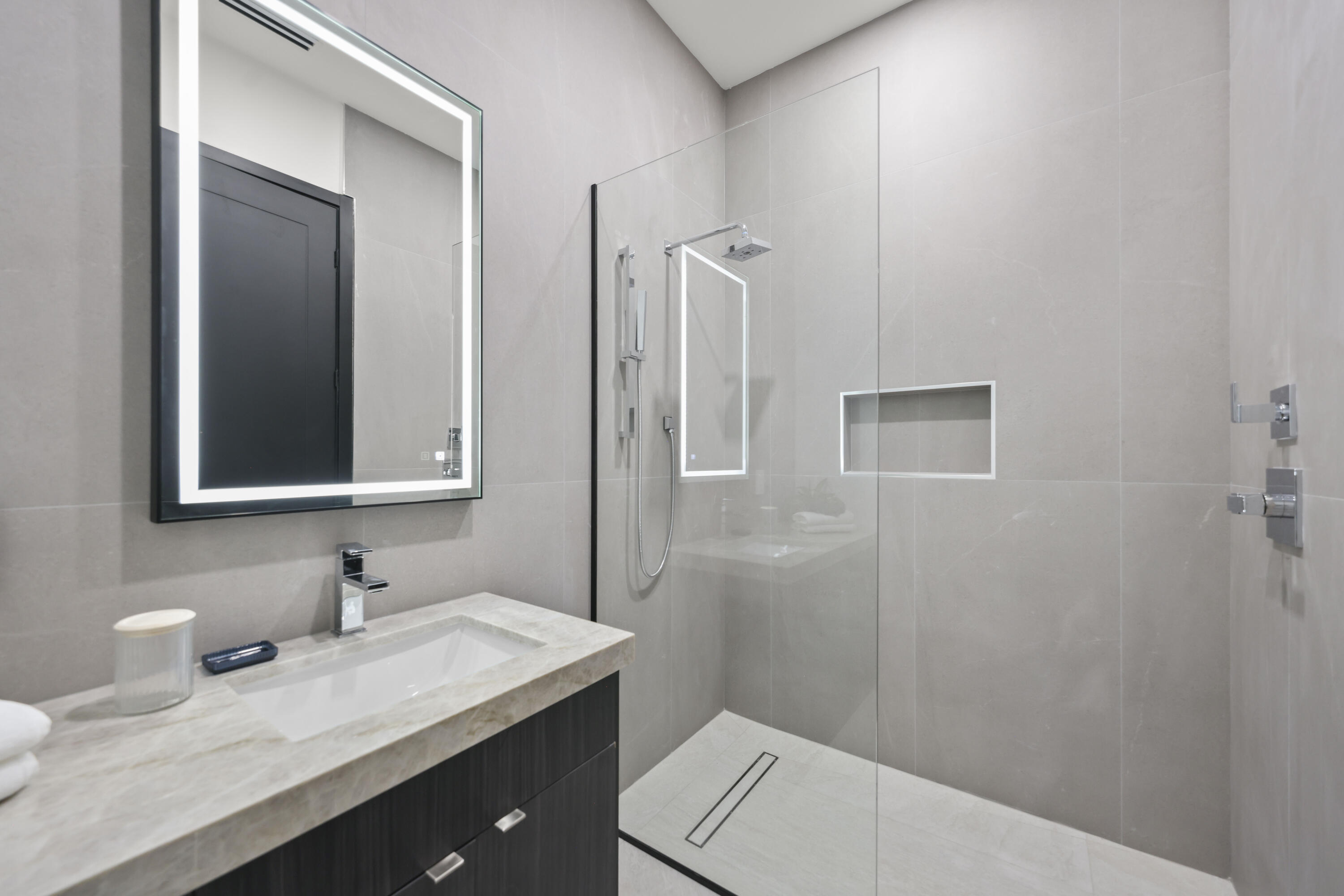 PINE TREE ESTATES - Residential Lease