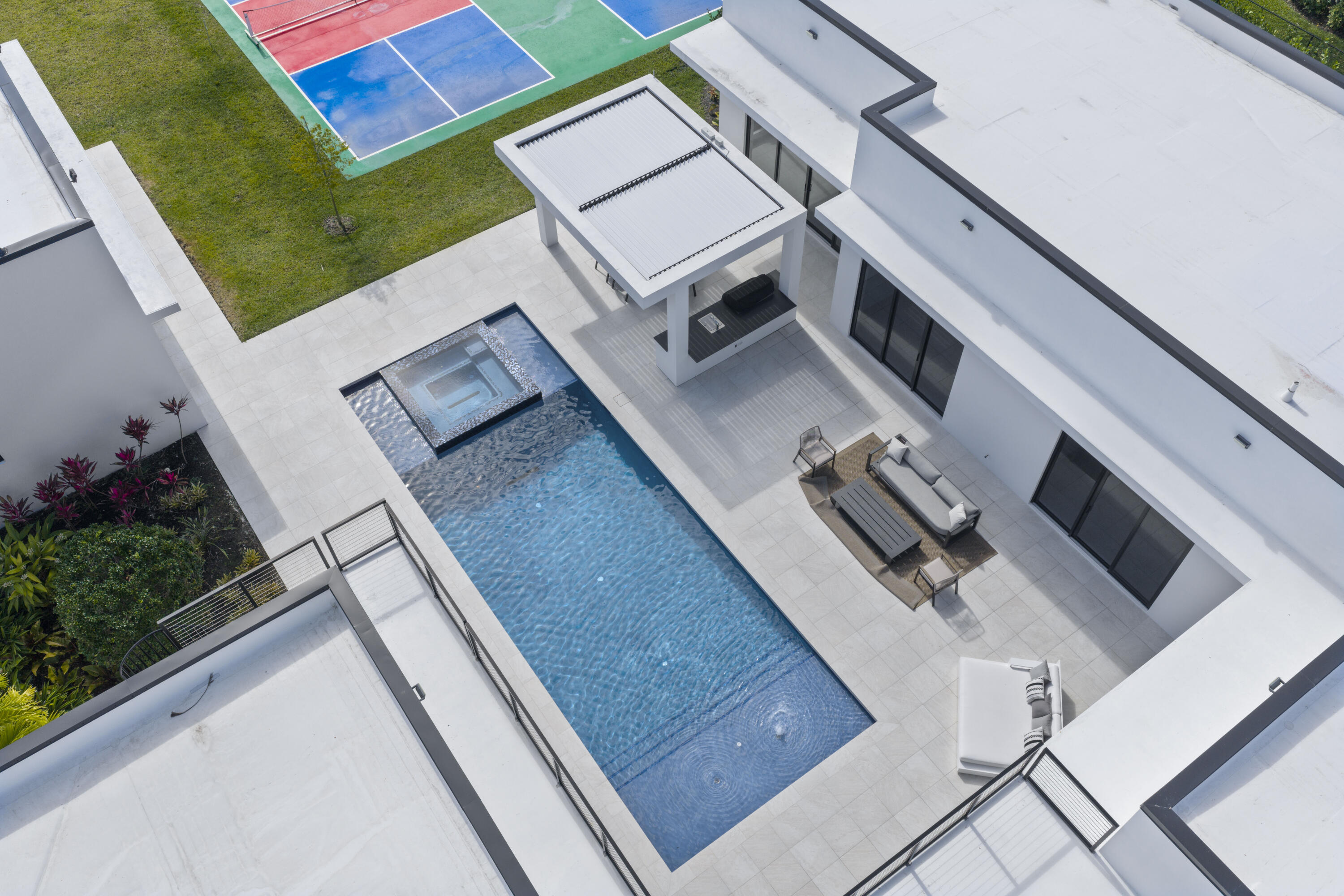 PINE TREE ESTATES - Residential Lease