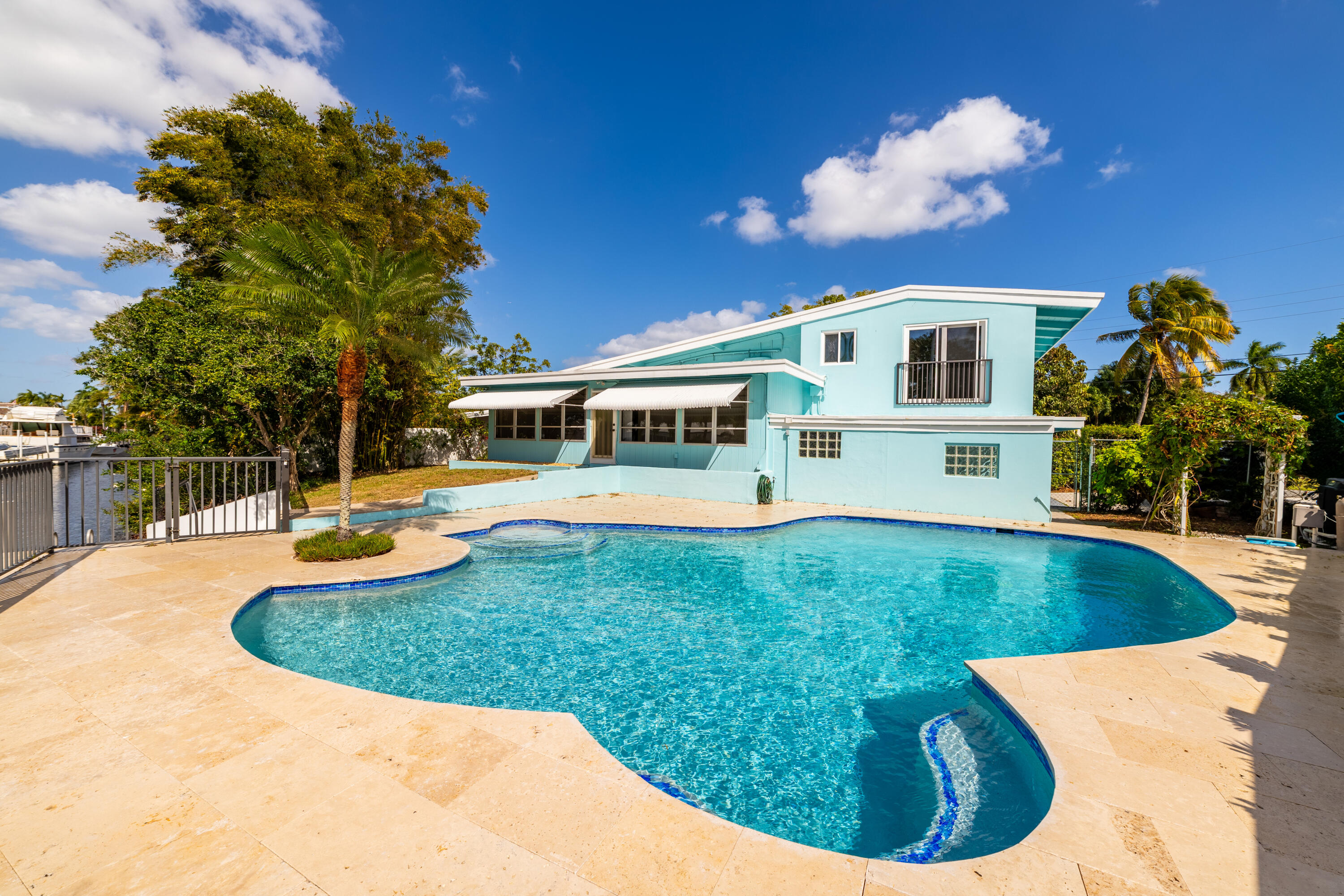LAUDERDALE ISLES NO 2-BLK 6 - Residential