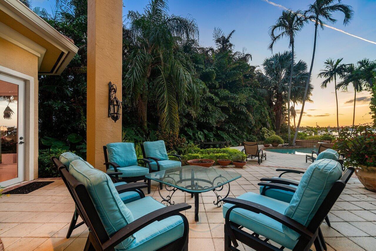 PARADISE PROPERTIES - Residential