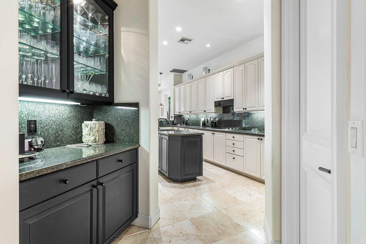 PARADISE PROPERTIES - Residential