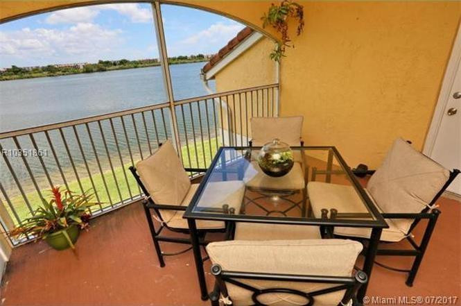 Sailboat Pointe Cond - Residential