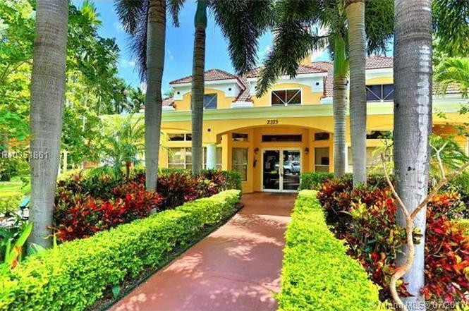 Sailboat Pointe Cond - Residential