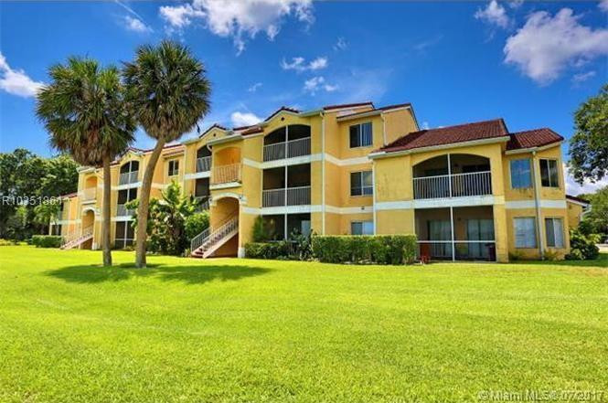 Sailboat Pointe Cond - Residential