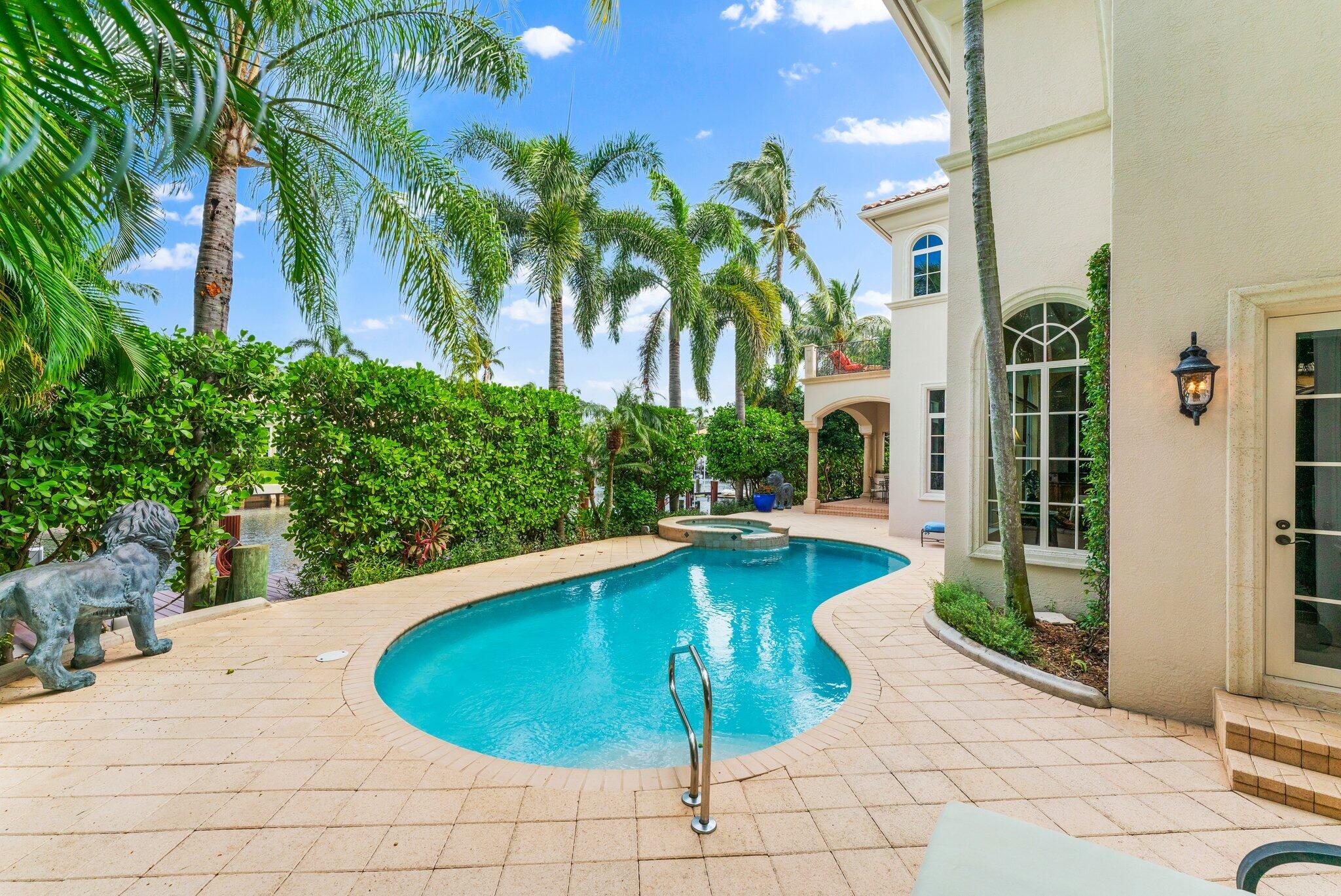 HARBOUR ISLES - Residential