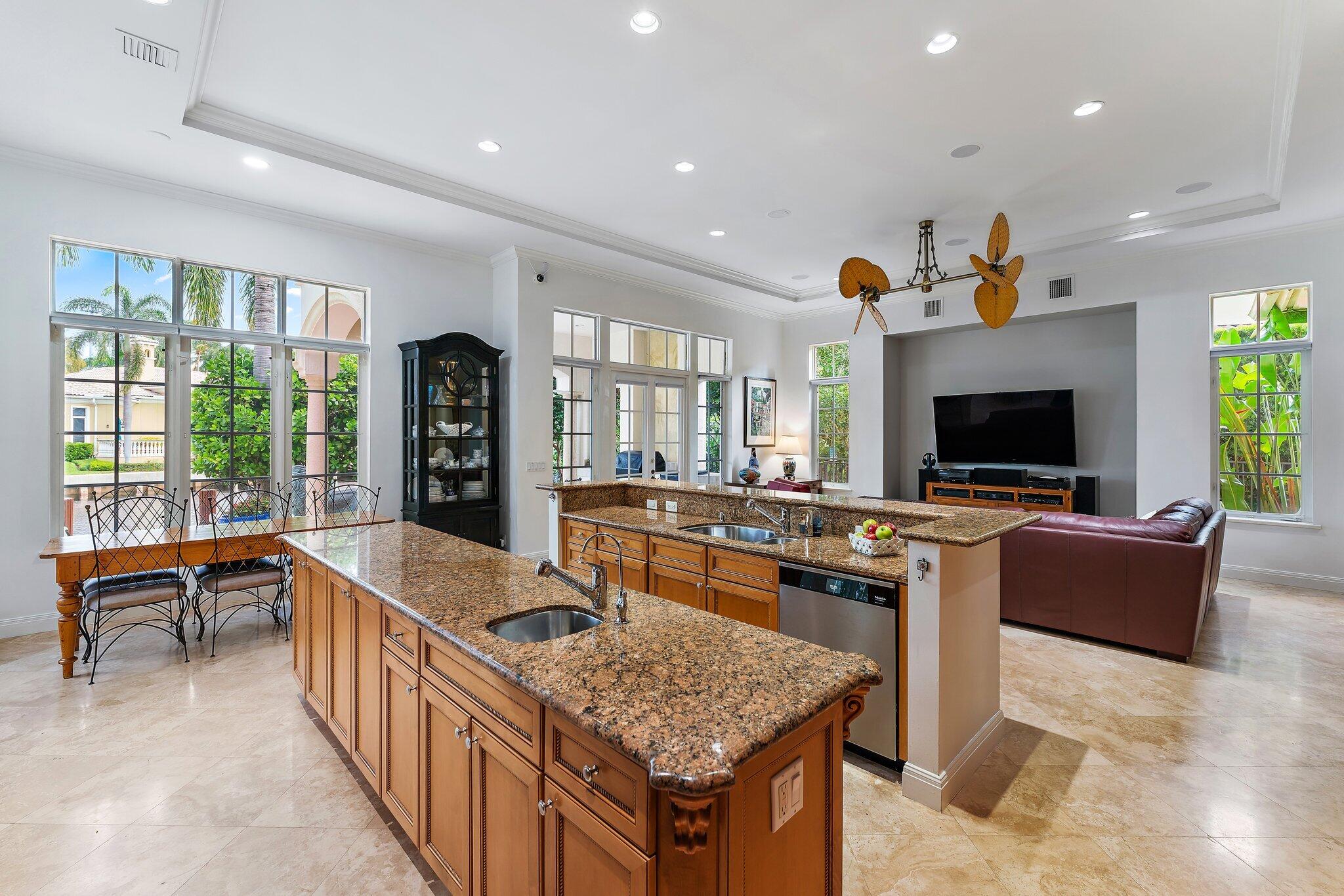 HARBOUR ISLES - Residential
