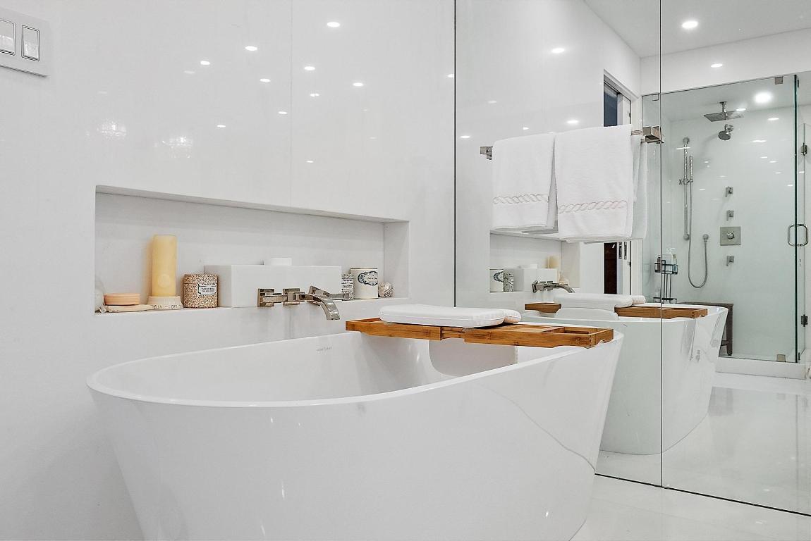 PALM BEACH TOWERS CONDO - Residential