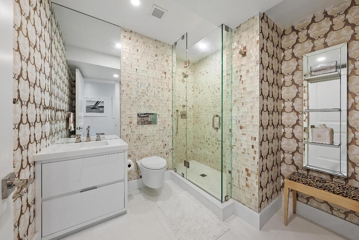 PALM BEACH TOWERS CONDO - Residential