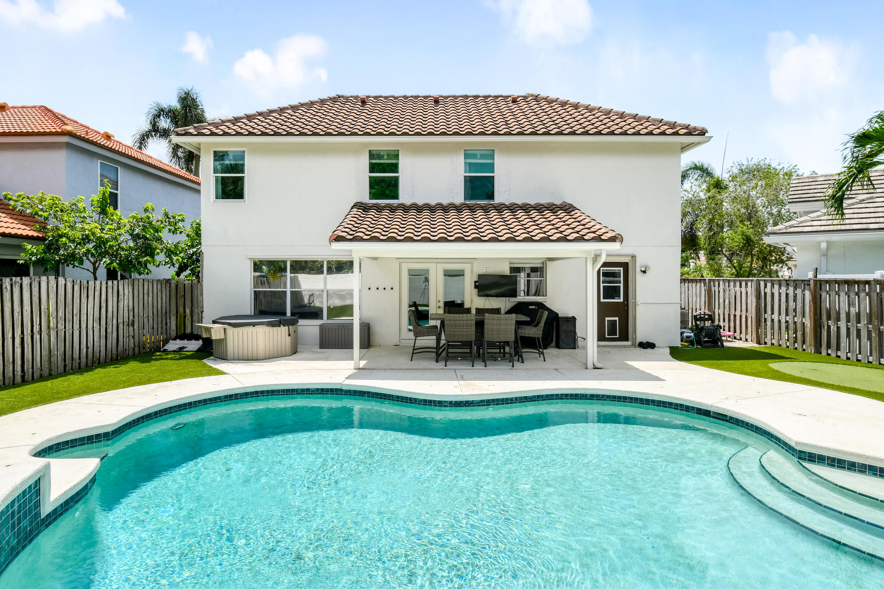 STONEBRIAR AT MAPLEWOOD - Residential