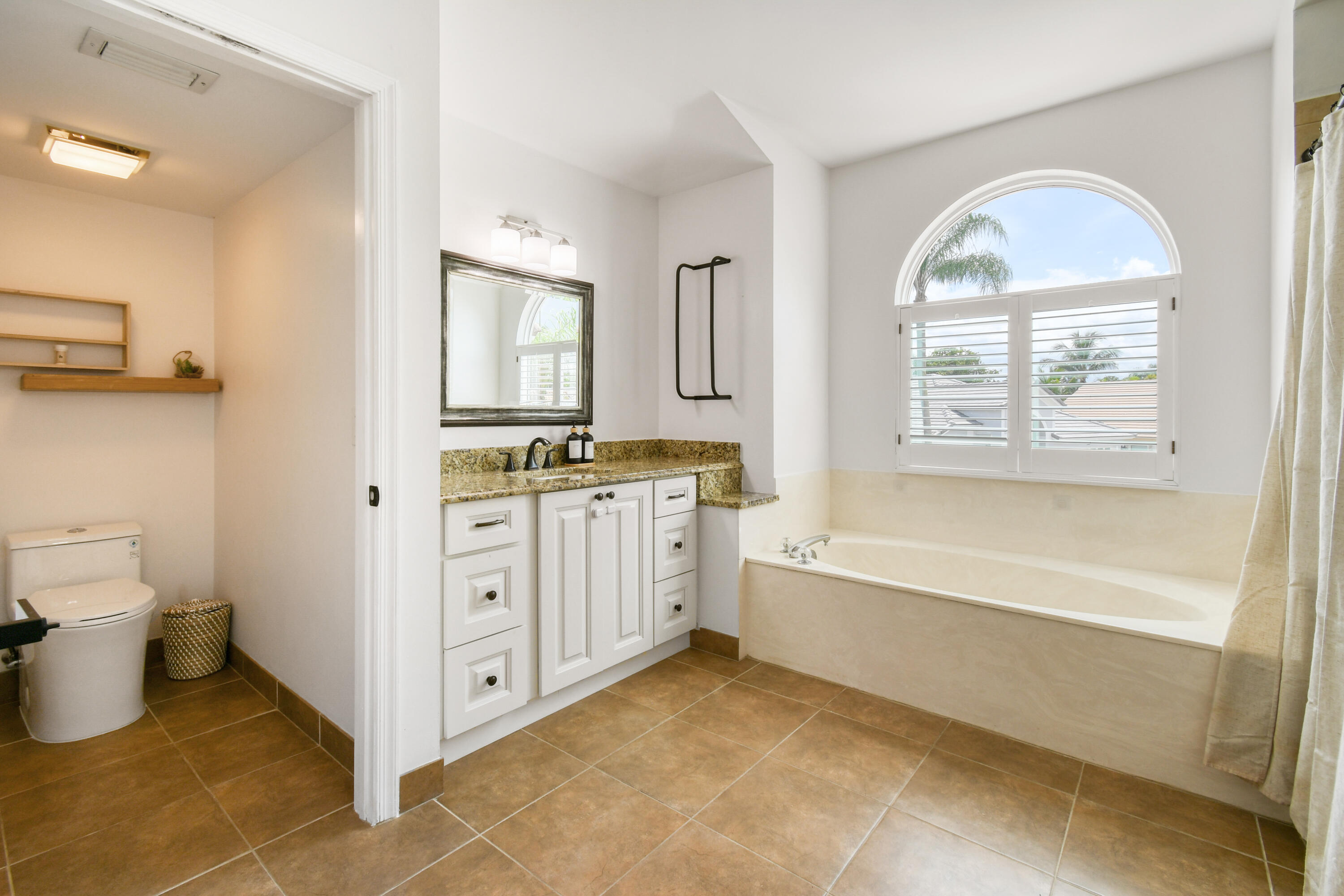 STONEBRIAR AT MAPLEWOOD - Residential