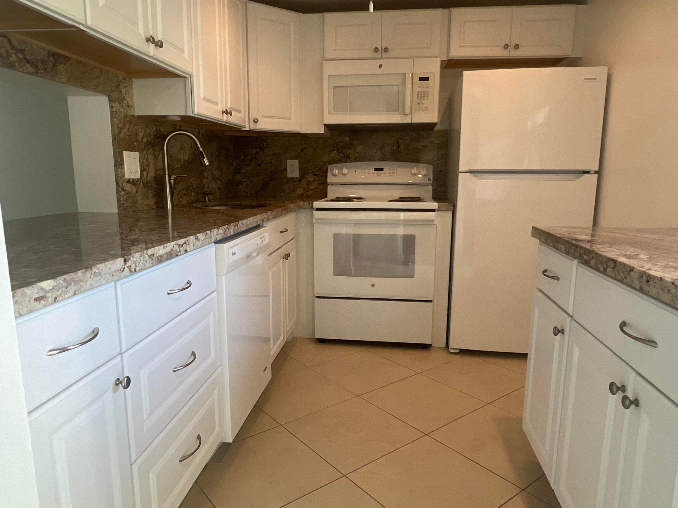 Village Royale - Residential