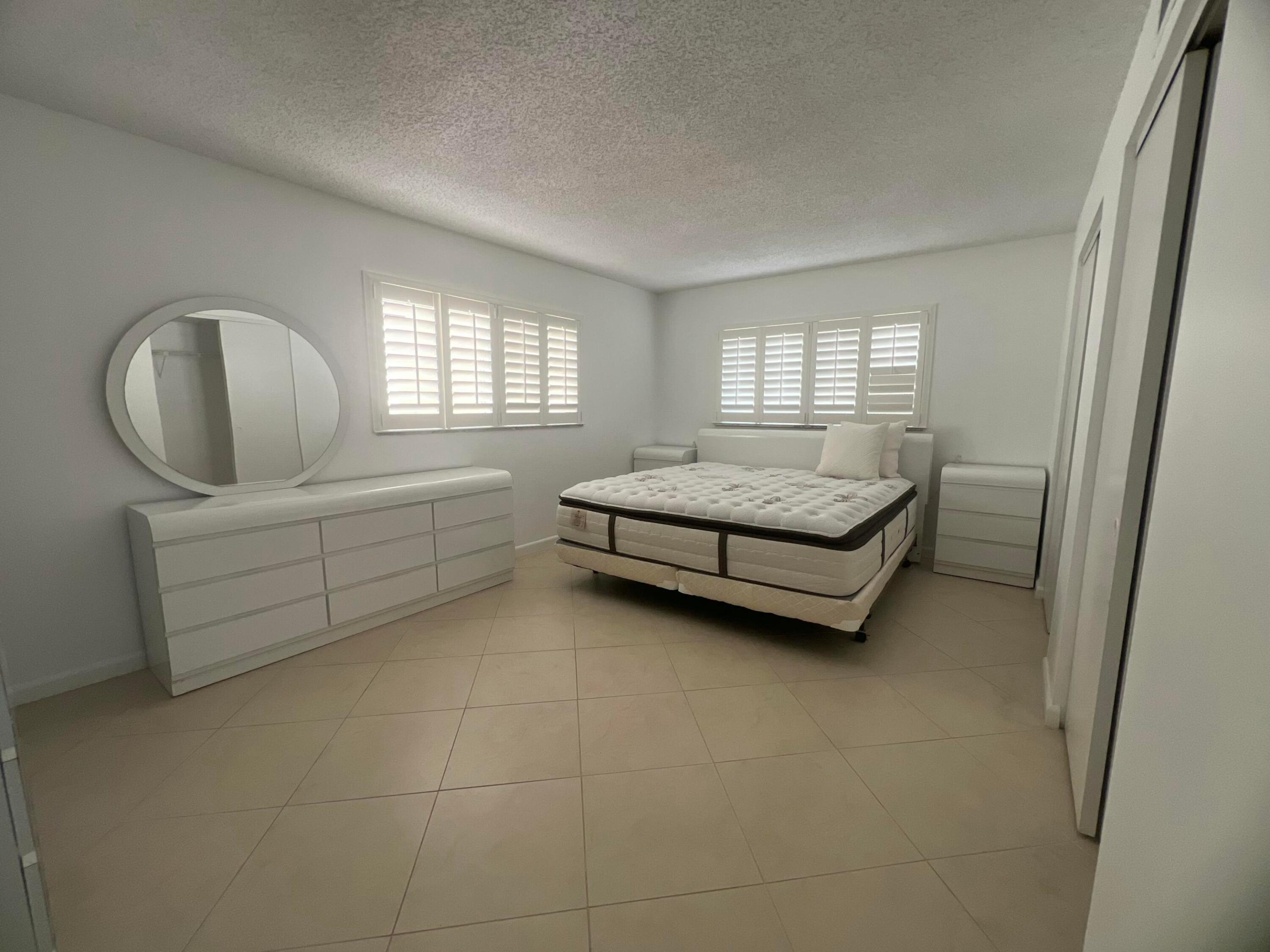 Village Royale - Residential