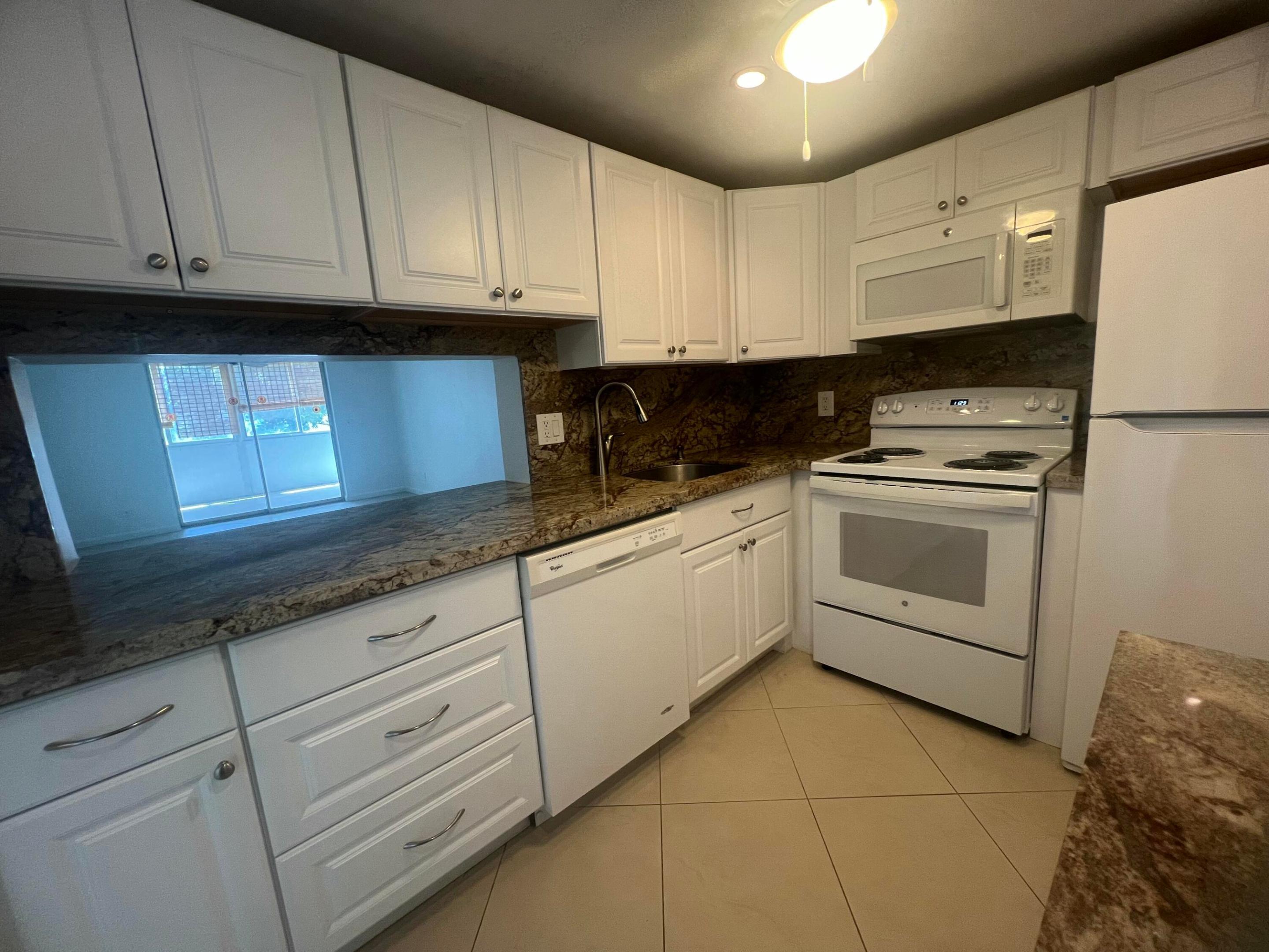 Village Royale - Residential