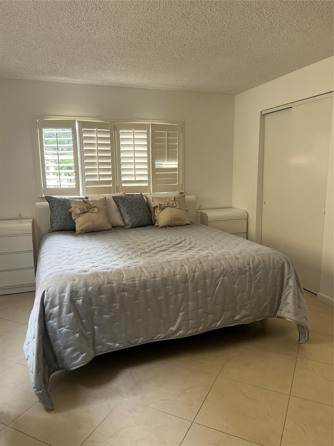 Village Royale - Residential