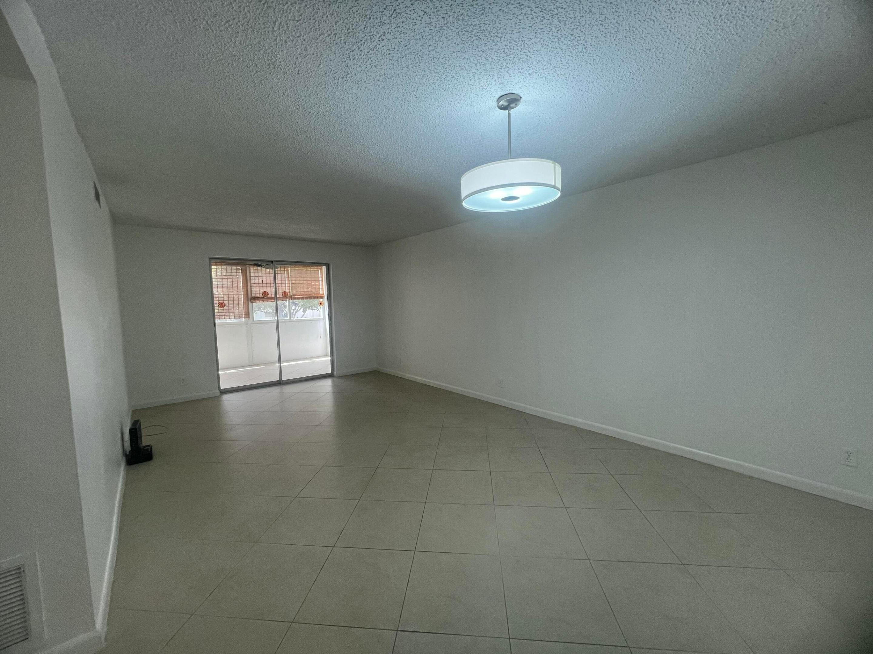 Village Royale - Residential
