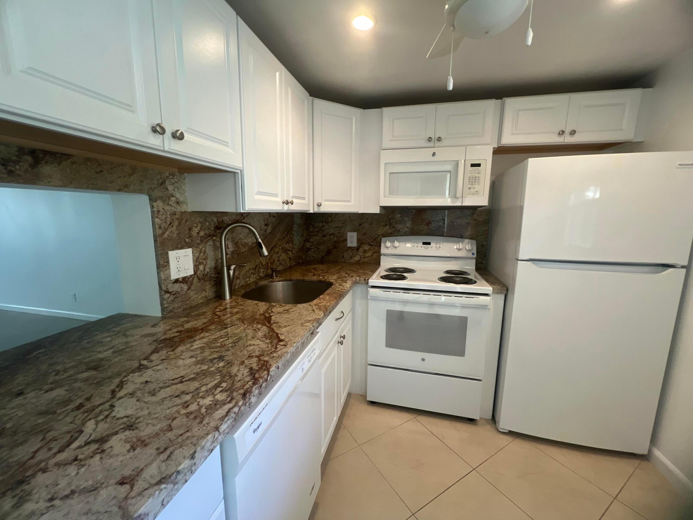 Village Royale - Residential