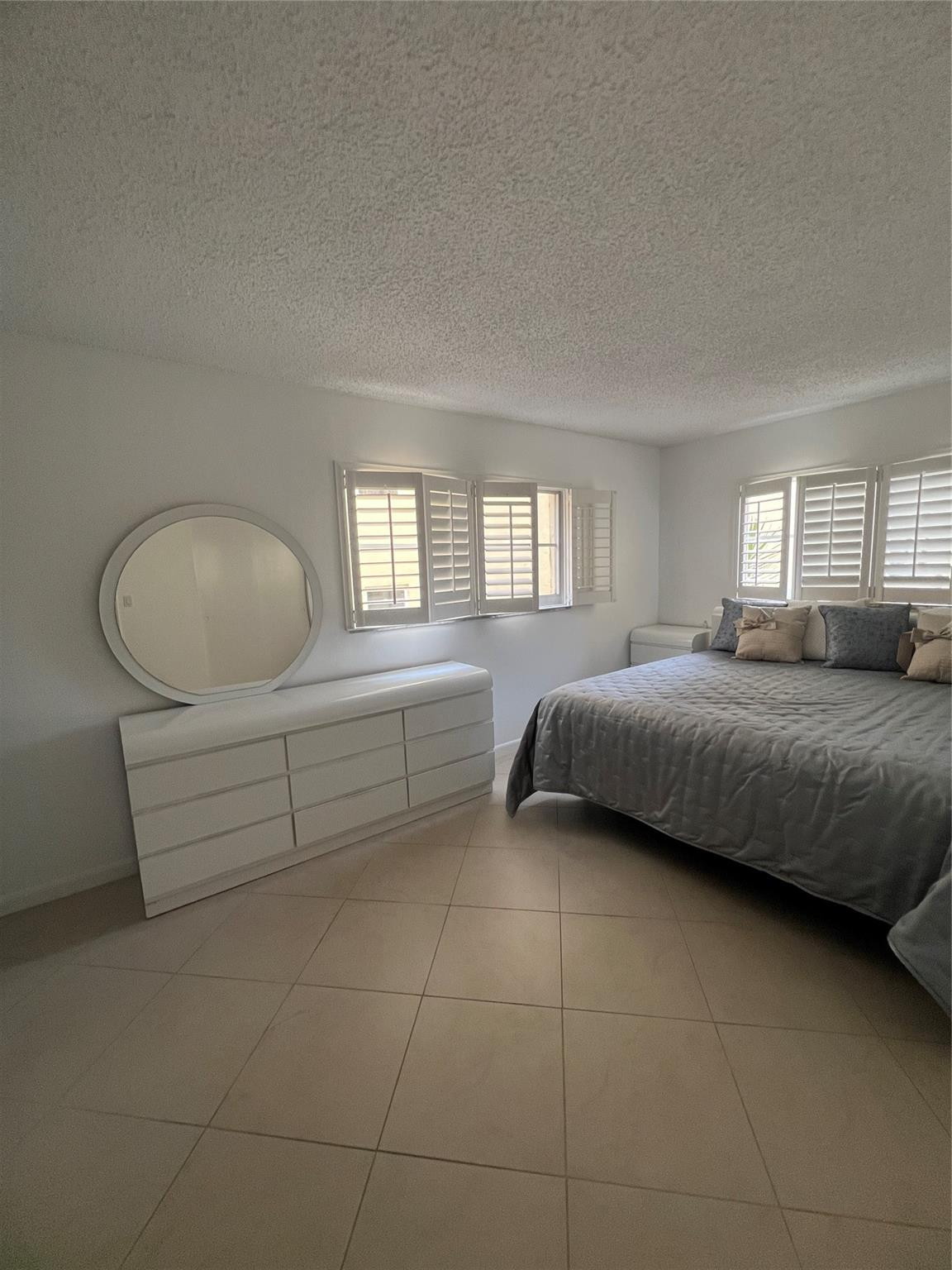 Village Royale - Residential
