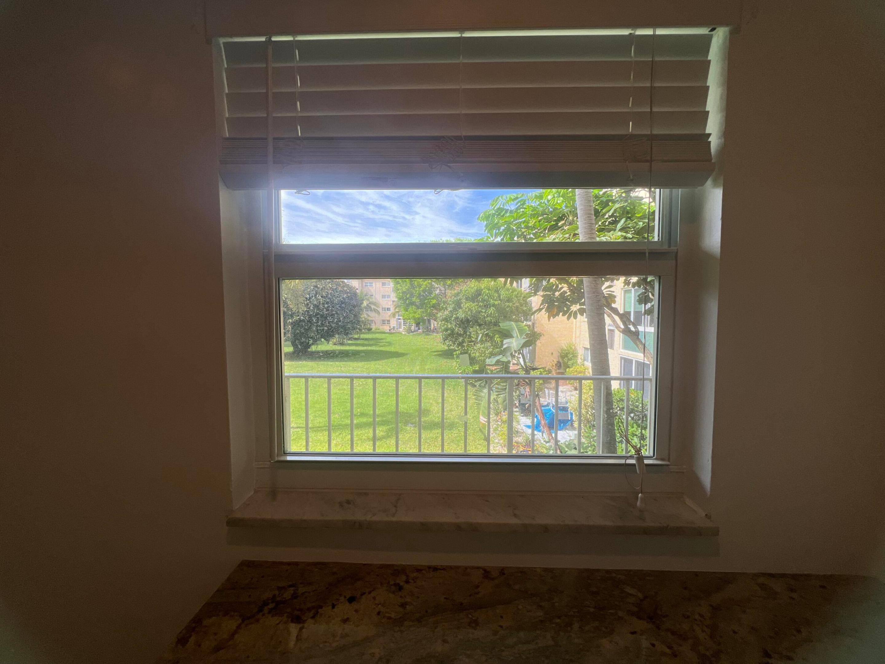 Village Royale - Residential