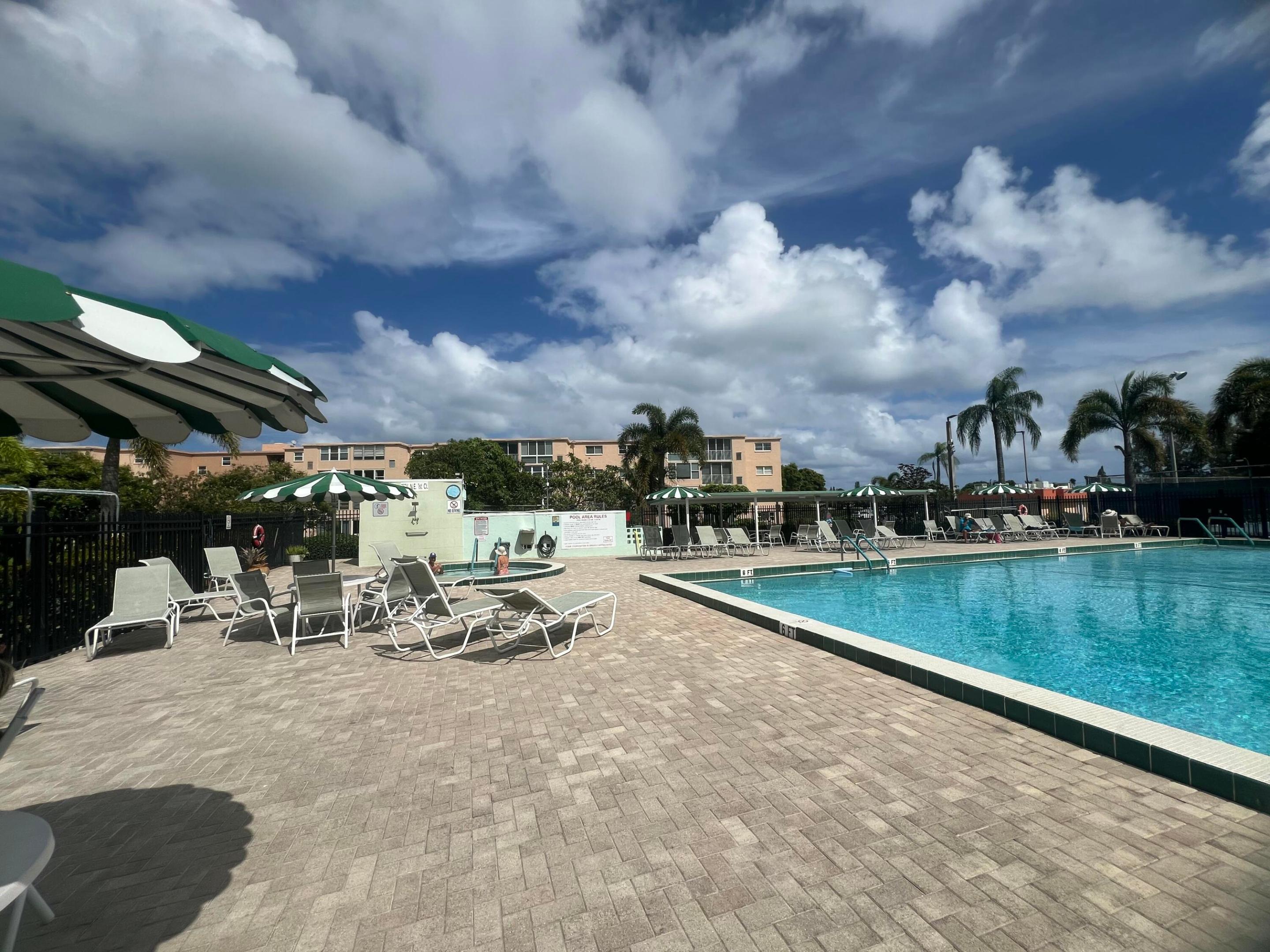 Village Royale - Residential