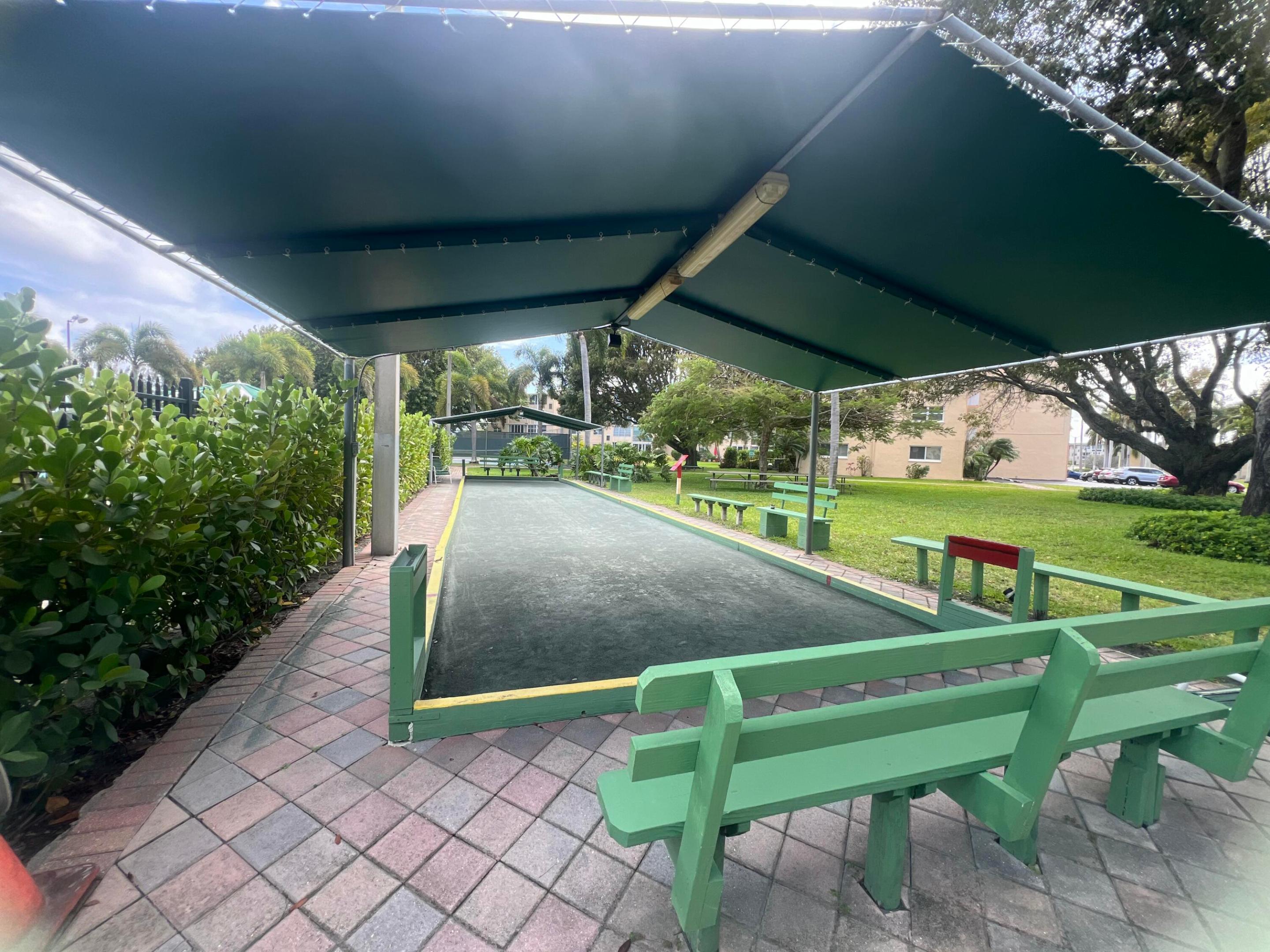 Village Royale - Residential