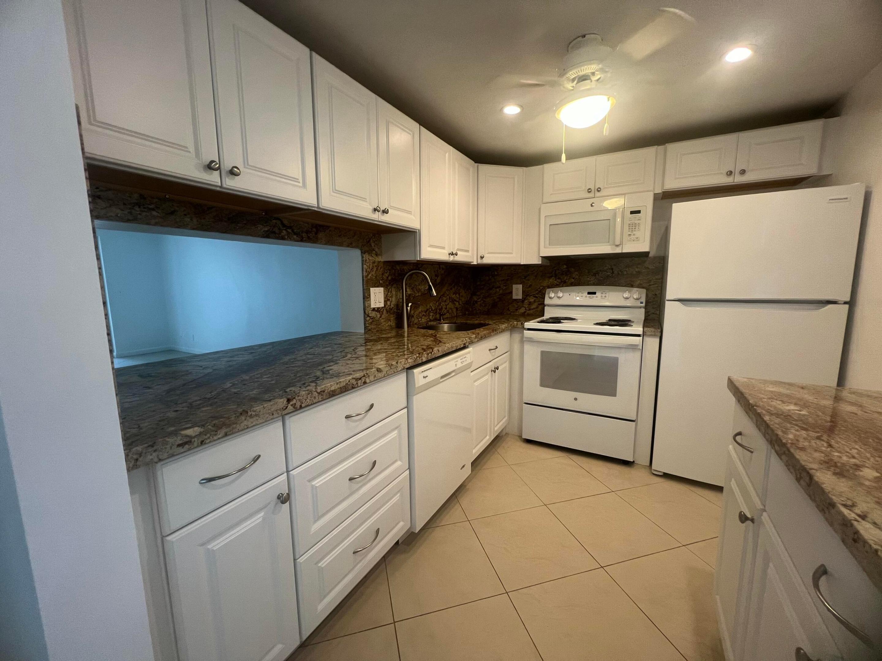 Village Royale - Residential