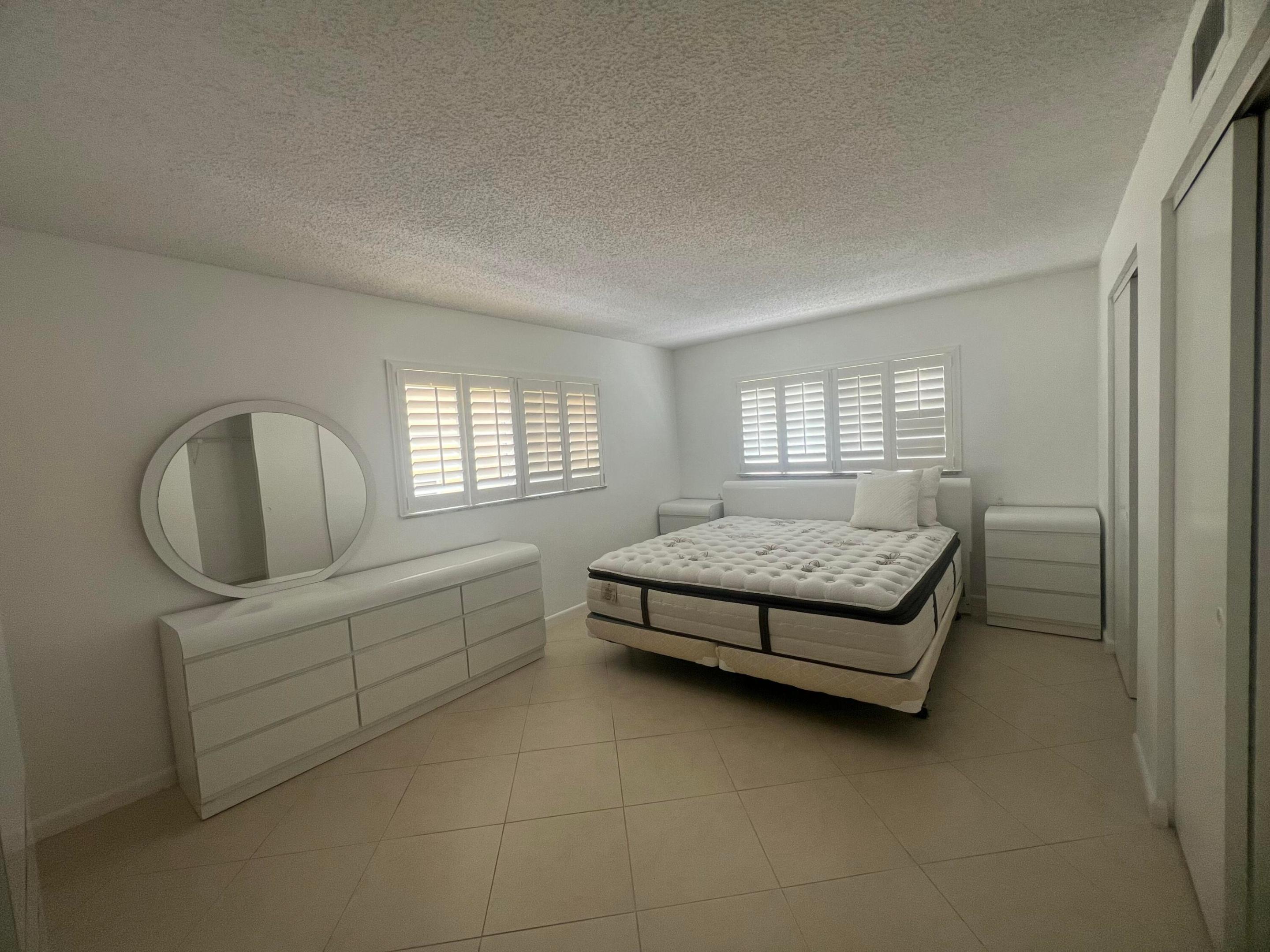Village Royale - Residential