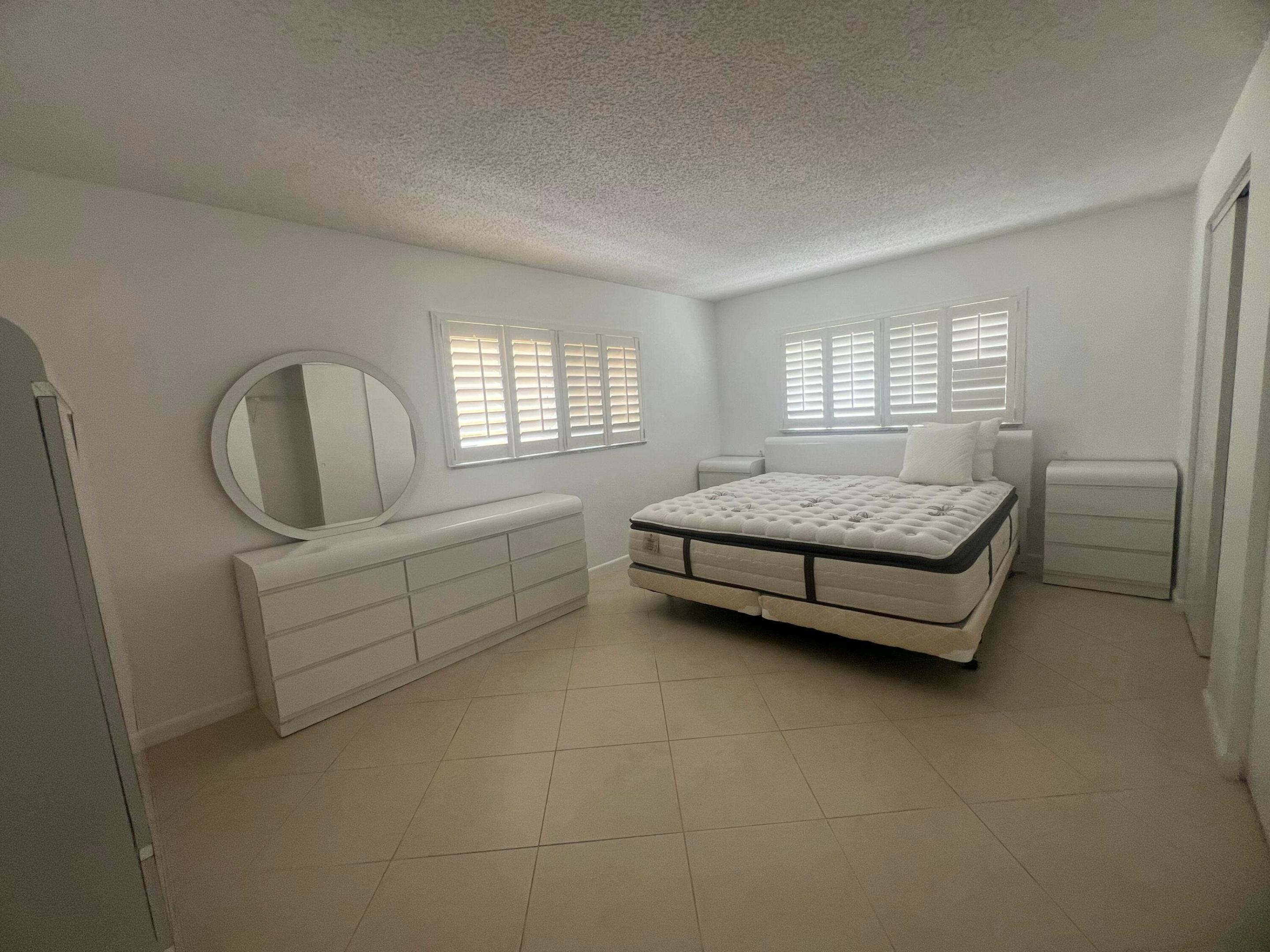 Village Royale - Residential