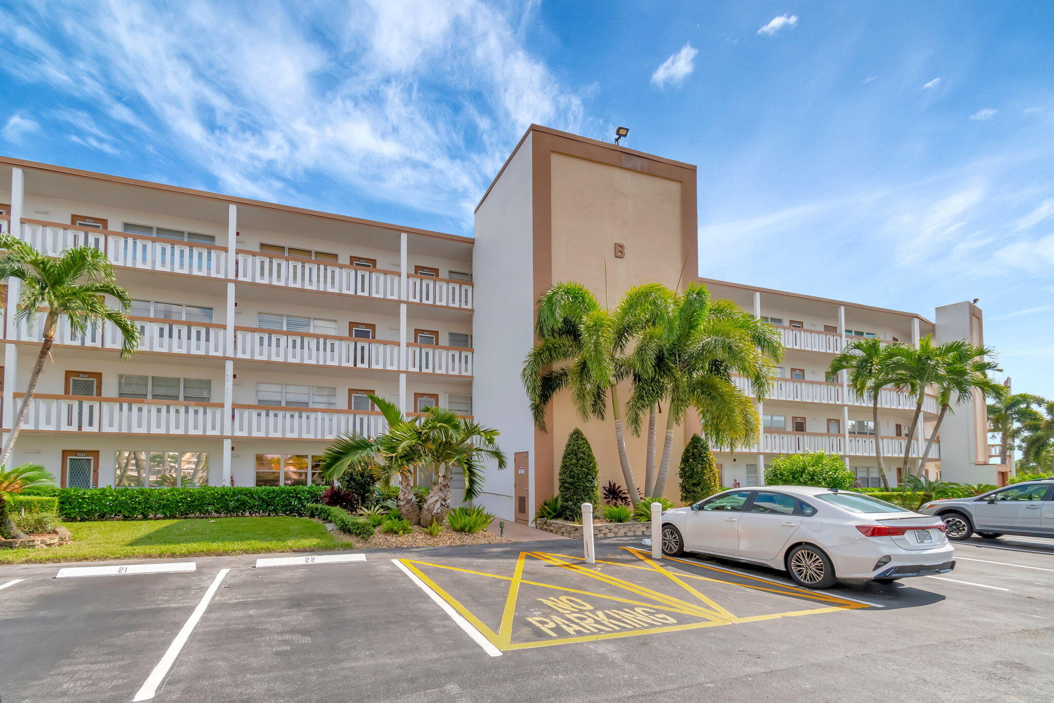CENTURY VILLAGE - Residential Lease