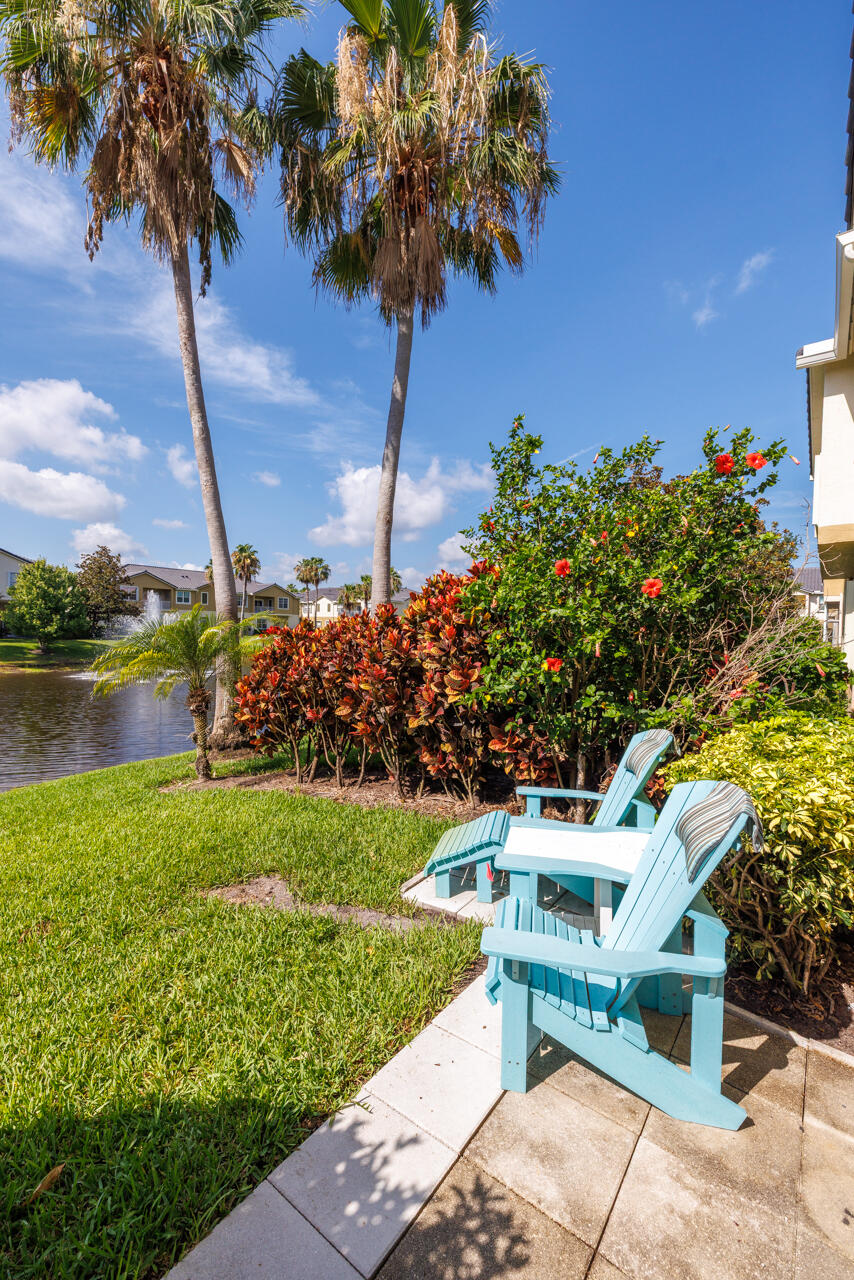 LEXINGTON LAKES - Residential