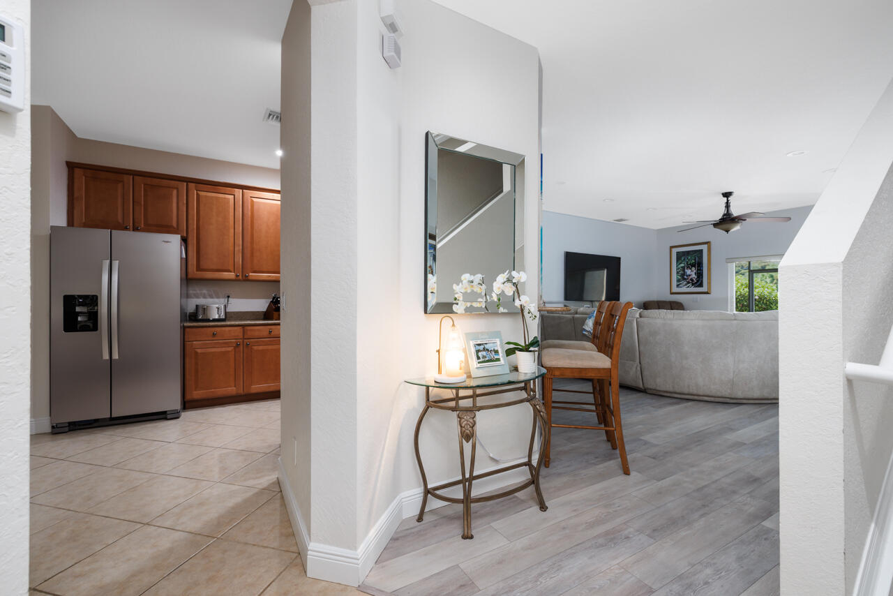 LEXINGTON LAKES - Residential