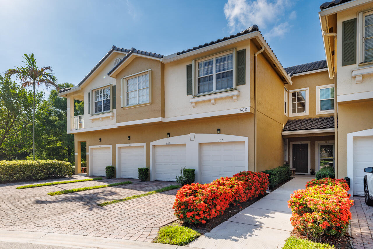 Welcome to this charming two-story townhouse in the desirable Lexington Lakes community of Stuart, Florida. This well-designed residence offers 3 bedrooms and 2.5 bathrooms, high ceilings throughout, providing comfortable accommodations for various lifestyles. The waterfront location adds special appeal, allowing residents to enjoy the natural beauty and outdoor recreation opportunities that waterfront living in Stuart provides. With a single-car garage and thoughtfully arranged floor plan across two levels, this property combines convenience and functionality. This townhouse presents an excellent opportunity for those seeking waterfront living in an established Stuart community. Community offers a clubhouse, heated pool, children's play ground, pet cleanup stations, and security gate.