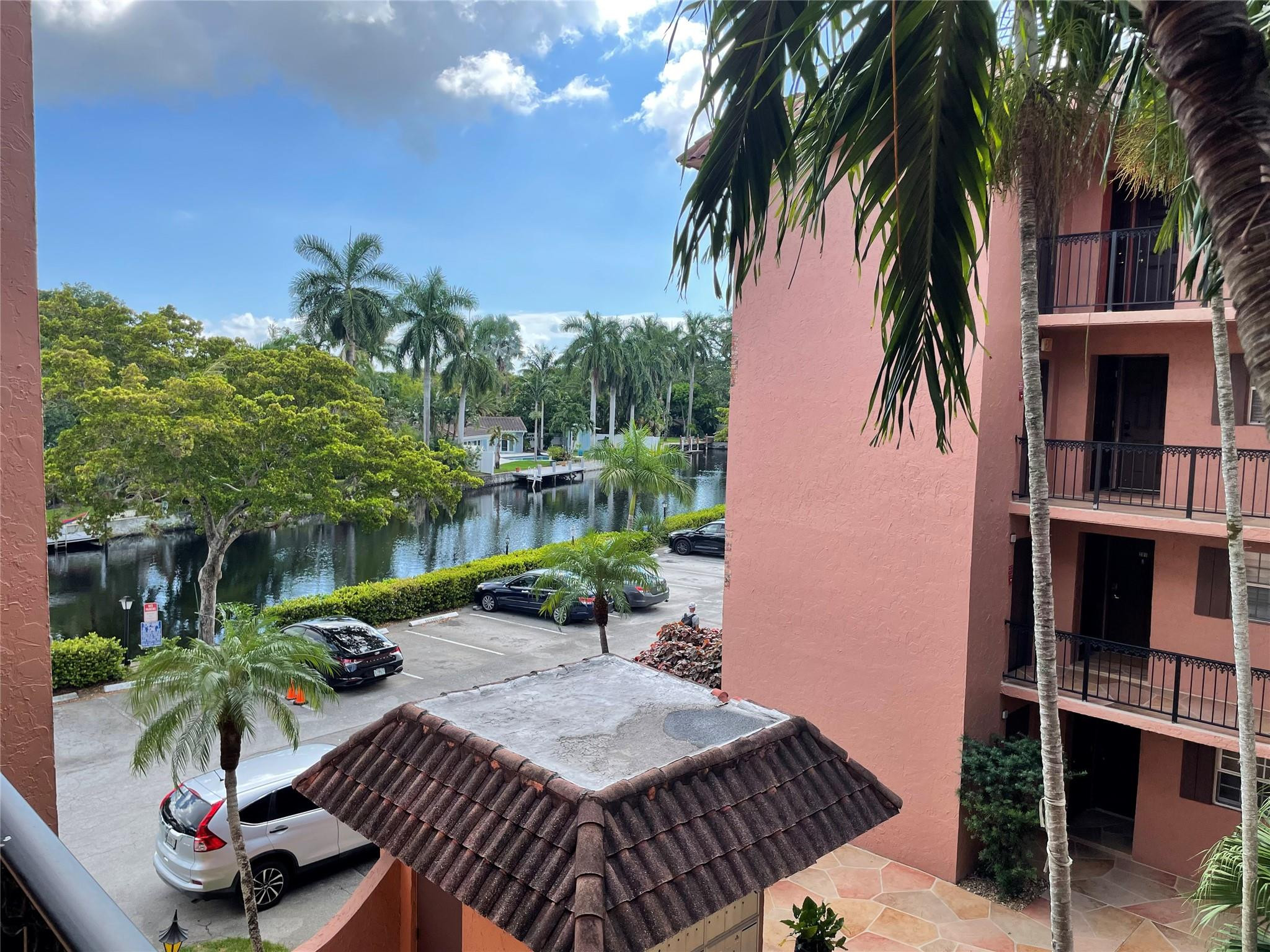 Lauderdale Tennis Club - Residential