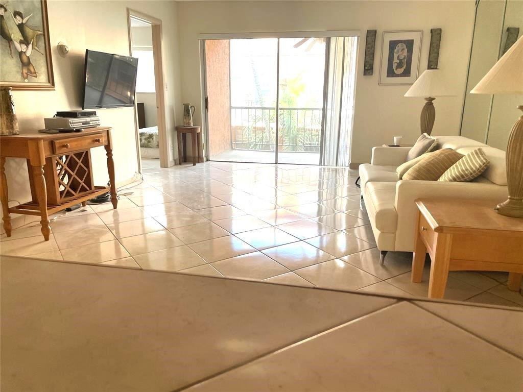 Lauderdale Tennis Club - Residential