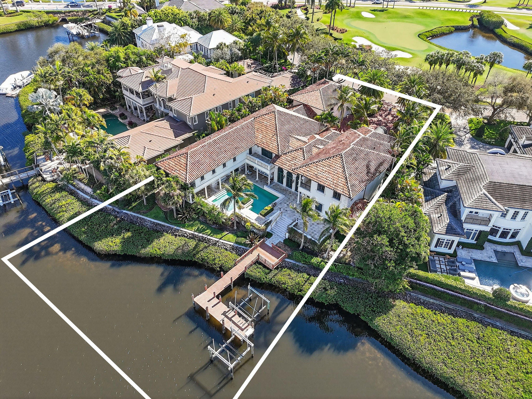 ADMIRALS COVE - Residential
