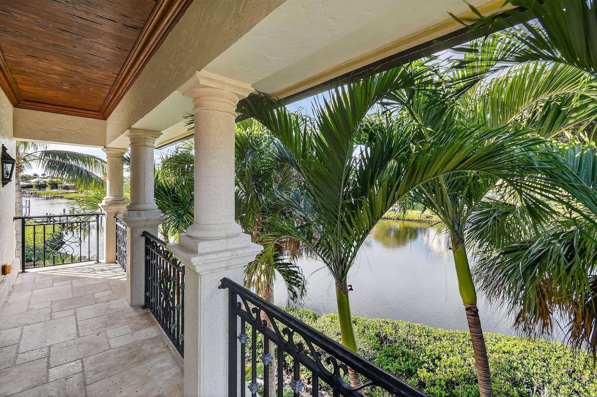 ADMIRALS COVE - Residential